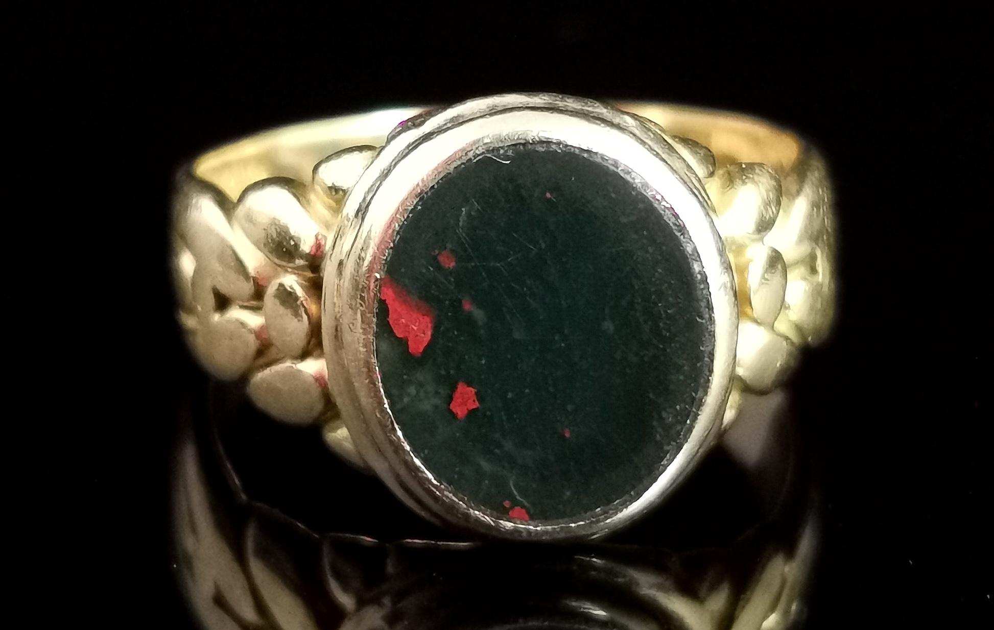 Antique 18k Gold Yellow Gold Bloodstone Signet Ring 7