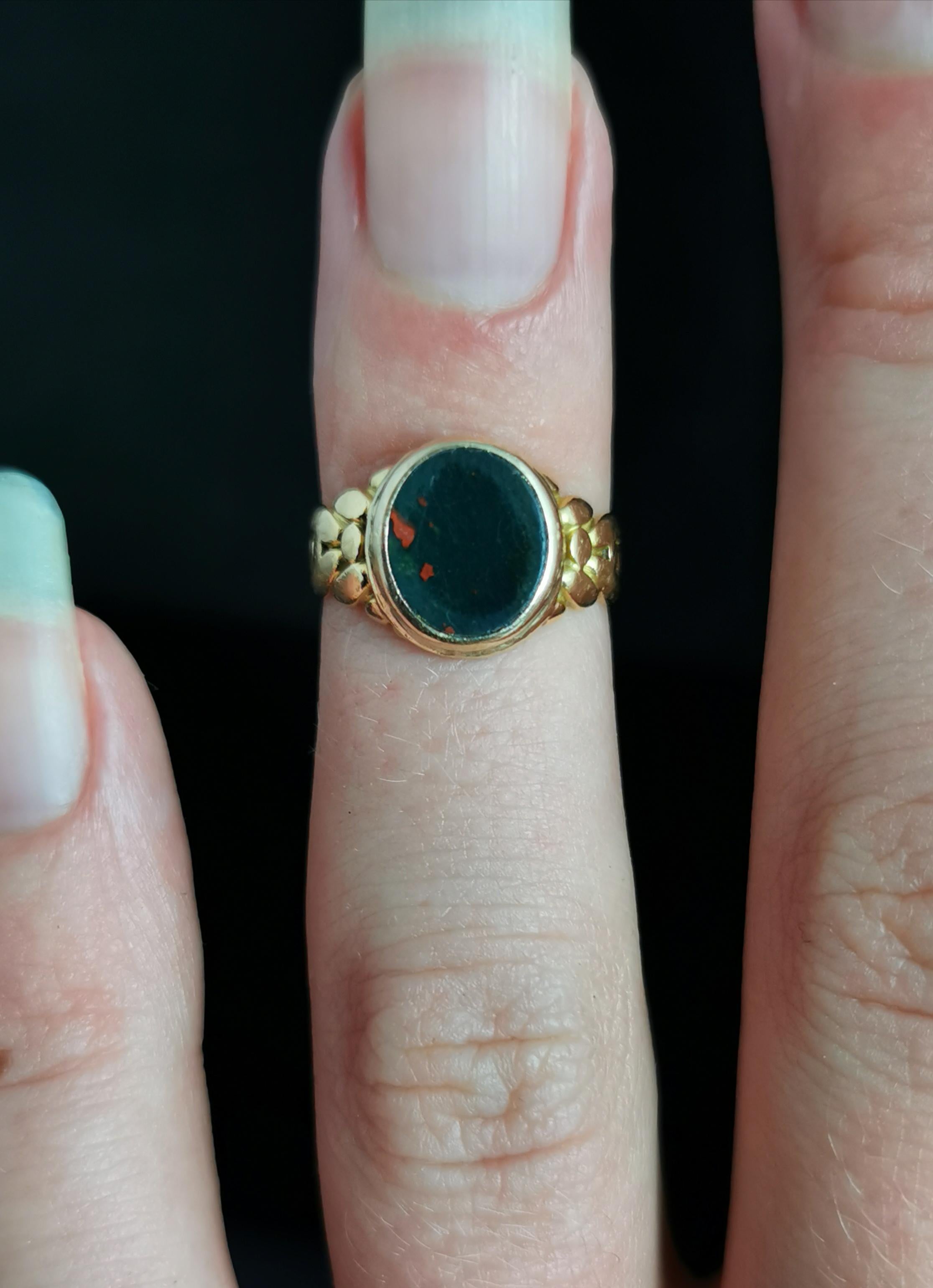 Antique 18k Gold Yellow Gold Bloodstone Signet Ring 1