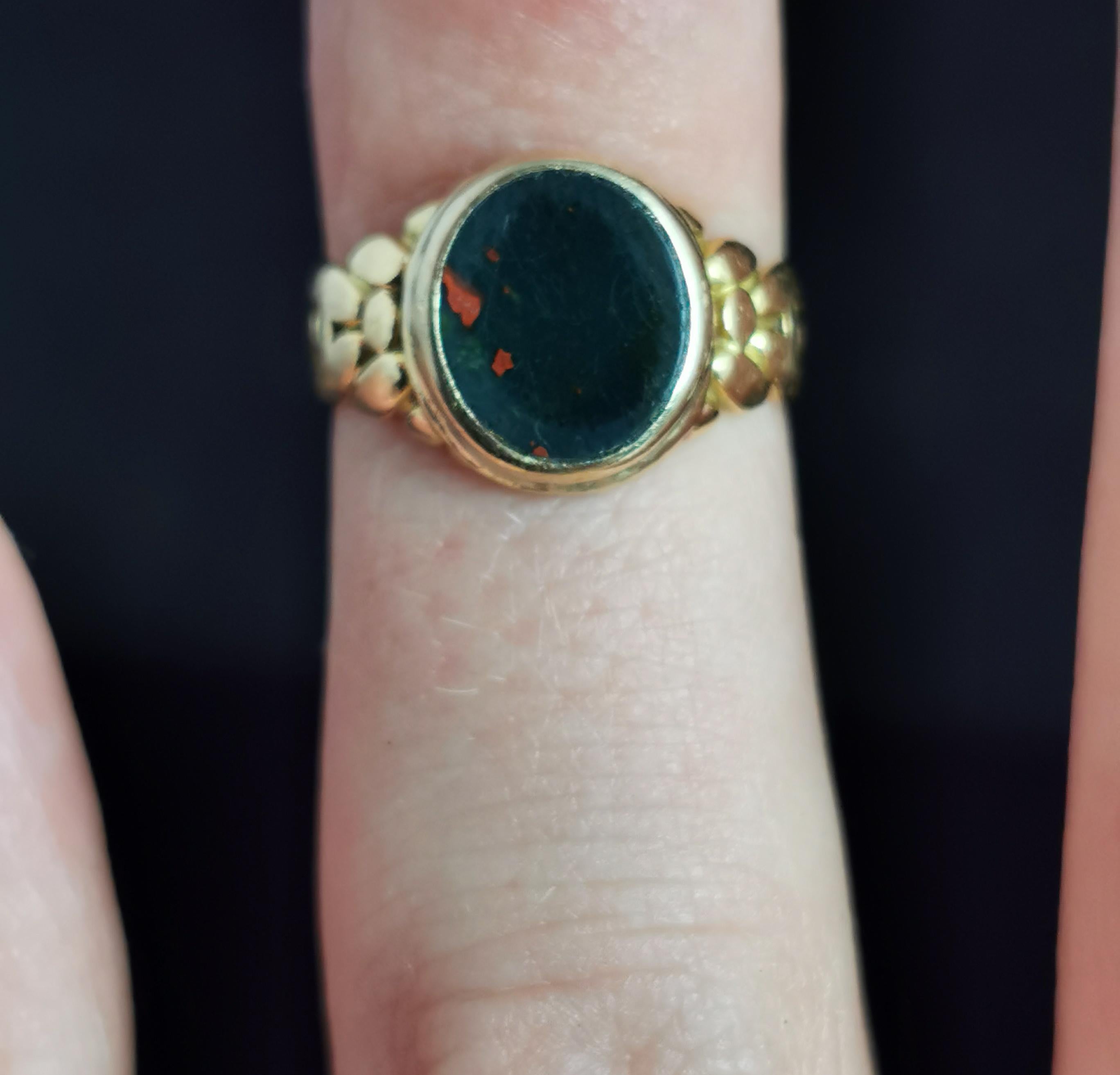 Antique 18k Gold Yellow Gold Bloodstone Signet Ring 2