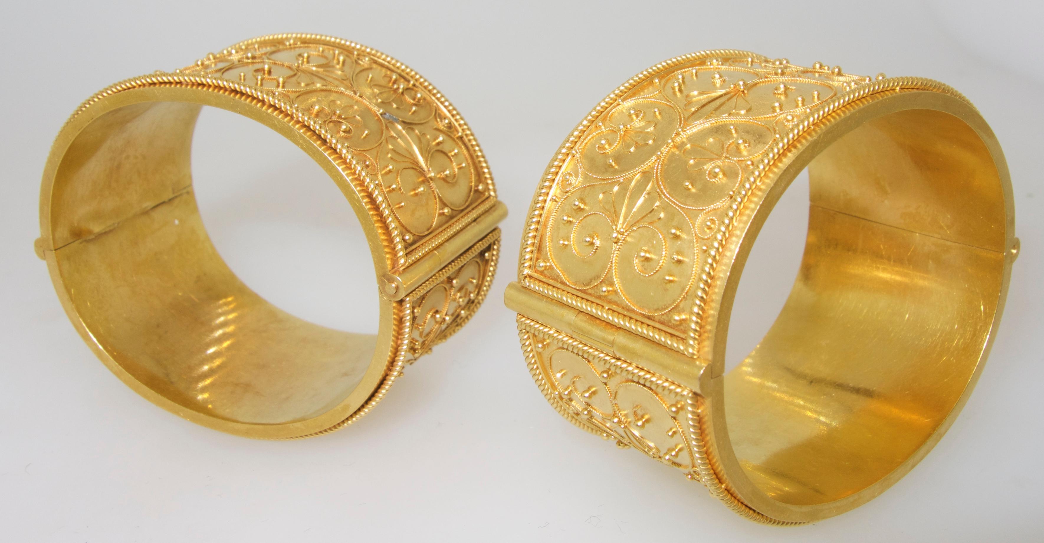 Victorian Antique 18 Karat Matching Bangle Bracelets, circa 1975