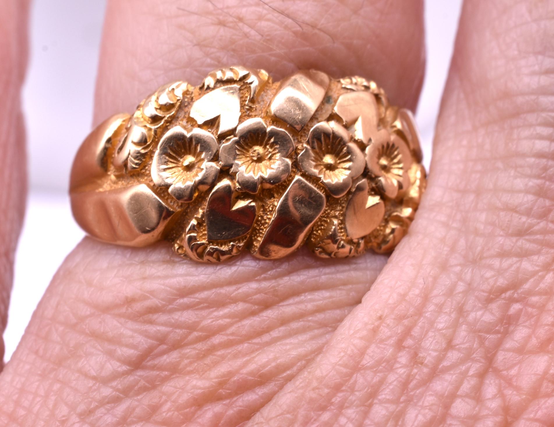 Antique 18 Karat Repousse Flower Ring, HM 1907 In Excellent Condition In Baltimore, MD