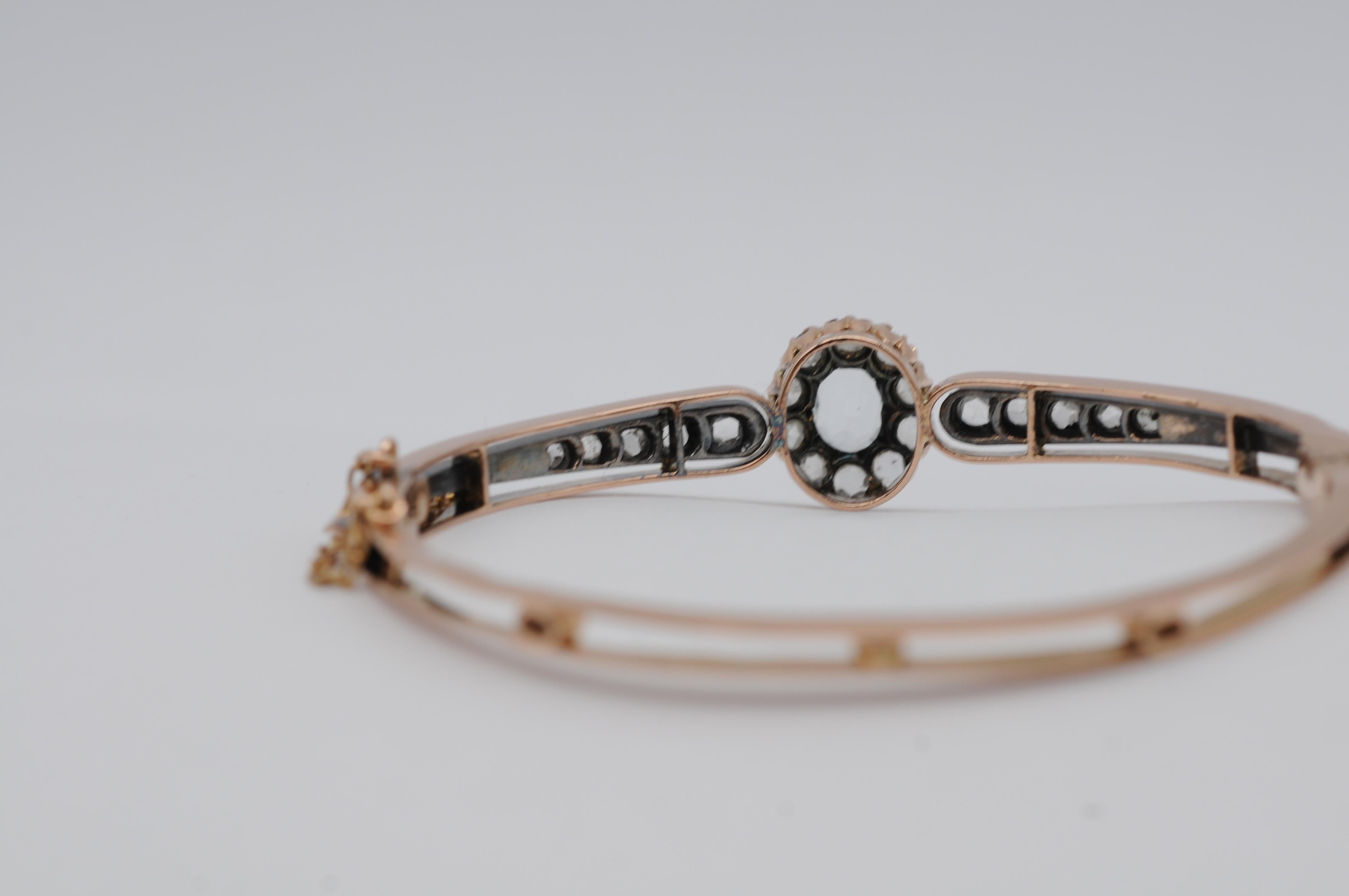 Bracelet ancien en or rose 18 carats avec aigue-marine de taille ancienne et diamants en vente 10