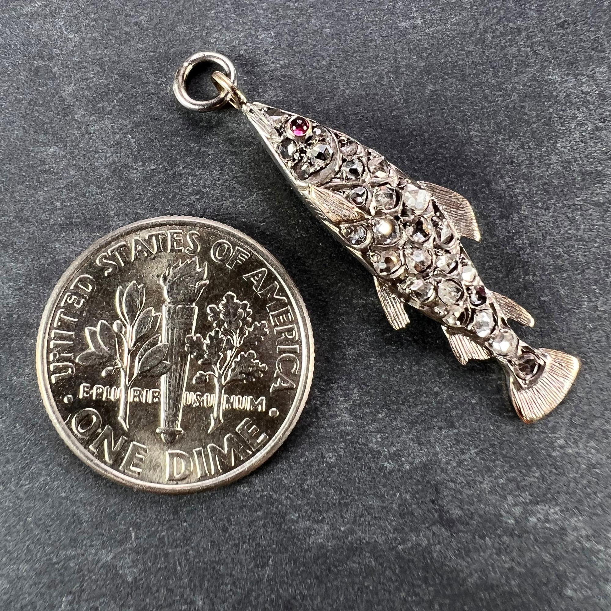 Pendentif ancien poisson en or rose 18 carats, argent, rubis et diamant en vente 4