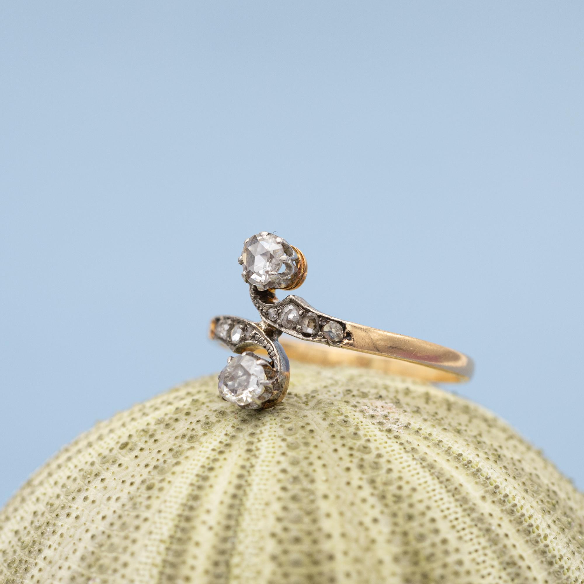 Victorian Antique 18K Toi et Moi ring - love ring - natural rose cut diamonds - engagement