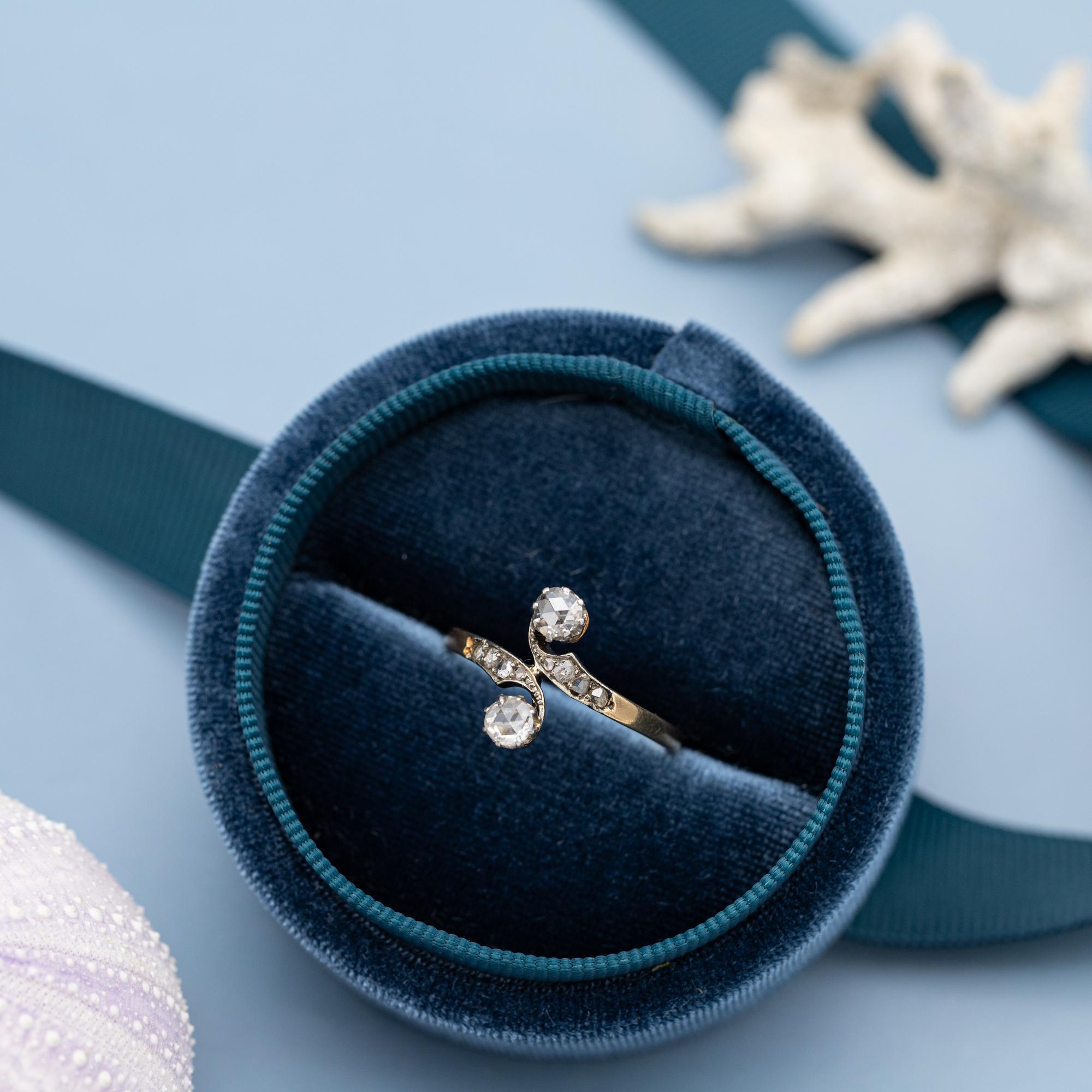 Antique 18K Toi et Moi ring - love ring - natural rose cut diamonds - engagement In Good Condition In Antwerp, BE