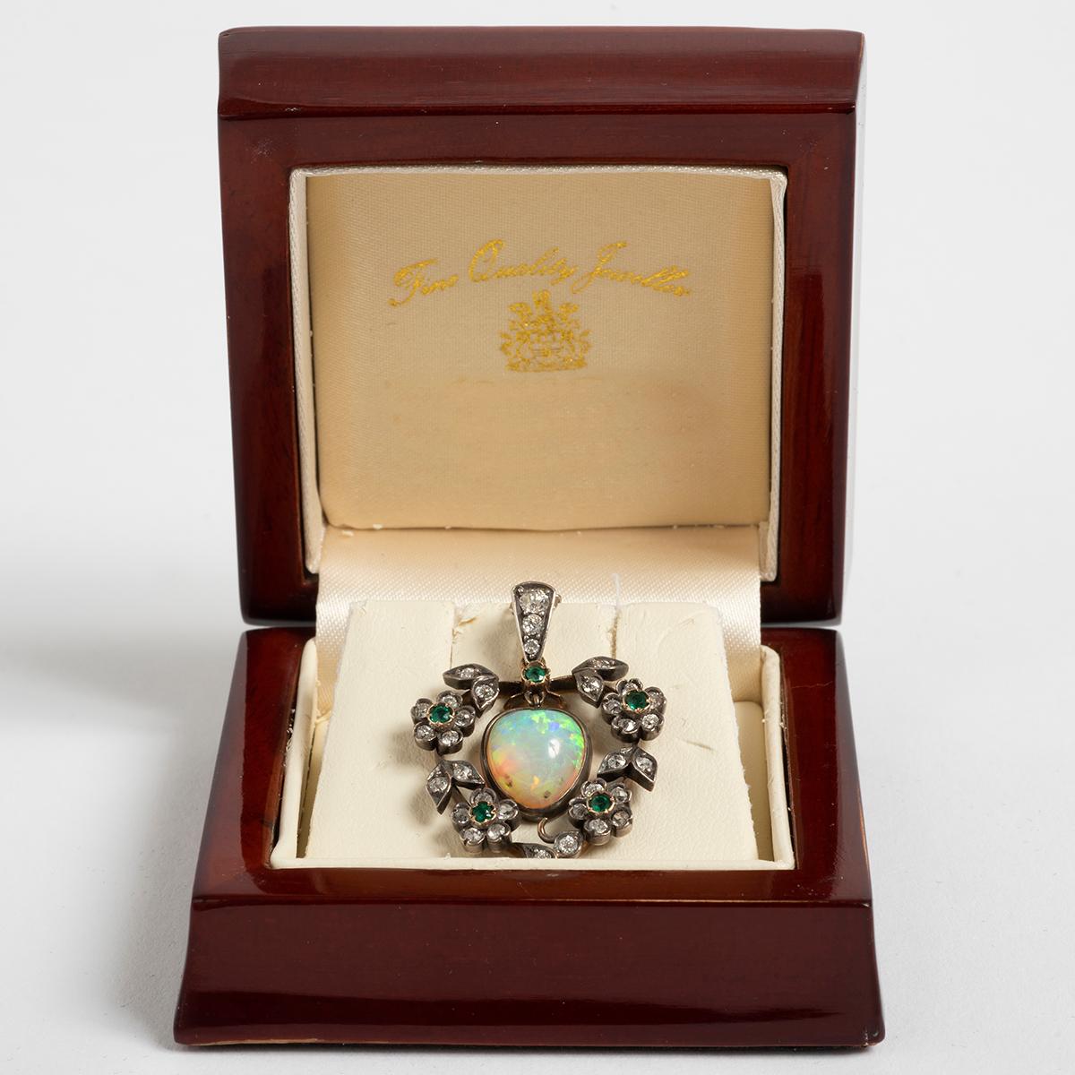 Victorian 18 Carat White Gold Necklace with Diamonds, Emeralds and Opal Stone. For Sale 1
