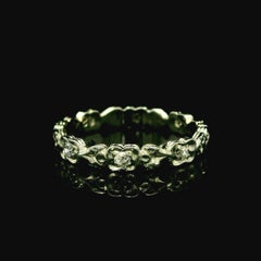 Antiker Ring aus 18 Karat Weißgold mit Blumenmuster und alteuropäischem Diamanten, Größe 5,5