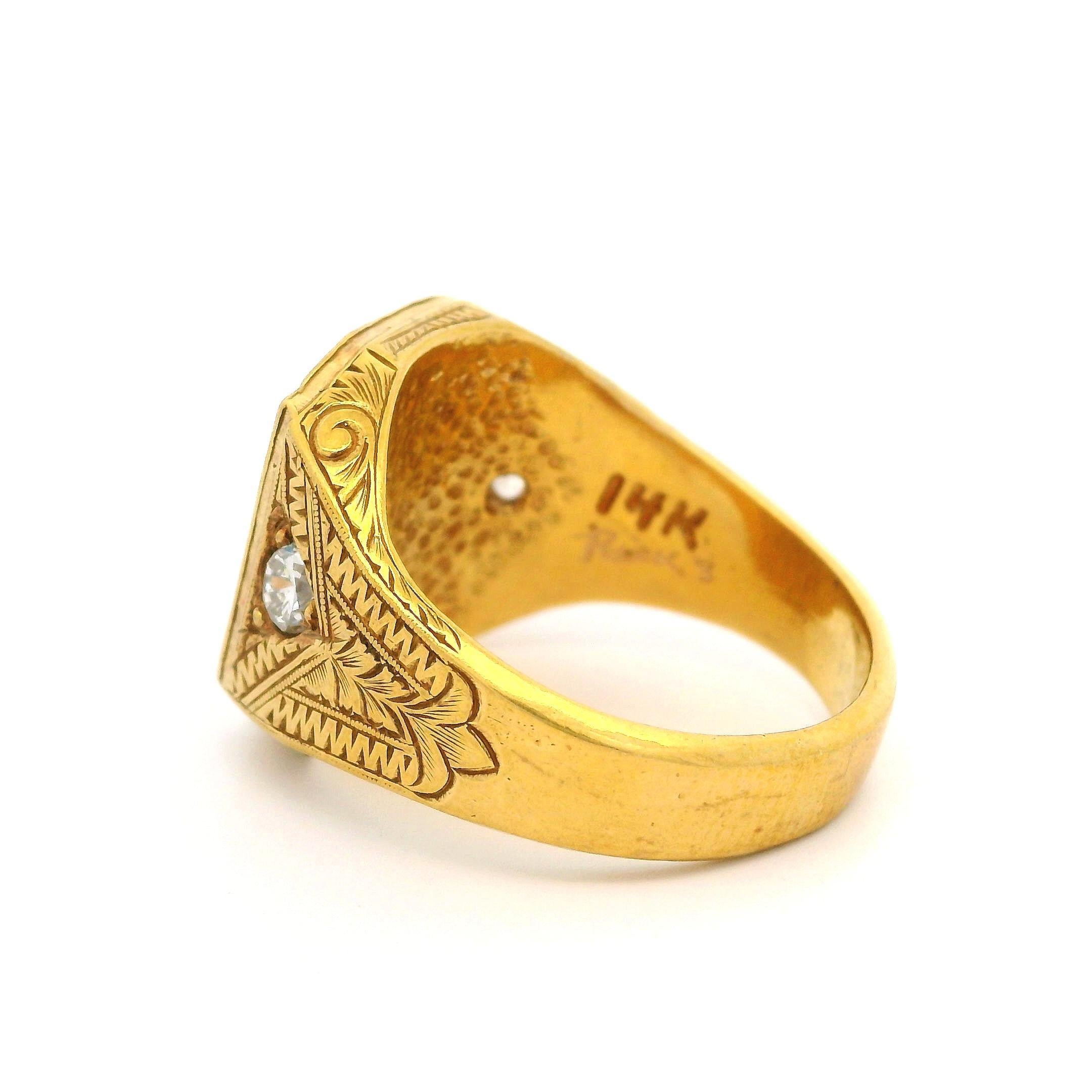 Antique 18k Yellow Gold 0.35ctw Old European Diamond Hand Engraved Signet Ring For Sale 1