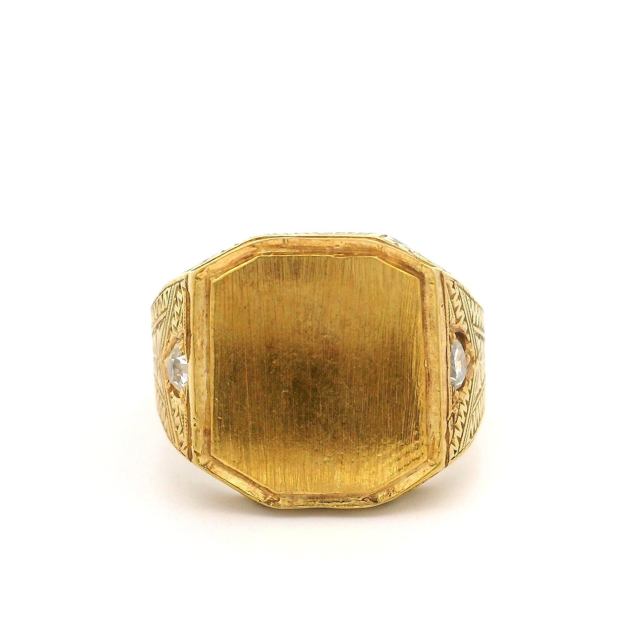 Antique 18k Yellow Gold 0.35ctw Old European Diamond Hand Engraved Signet Ring For Sale 4