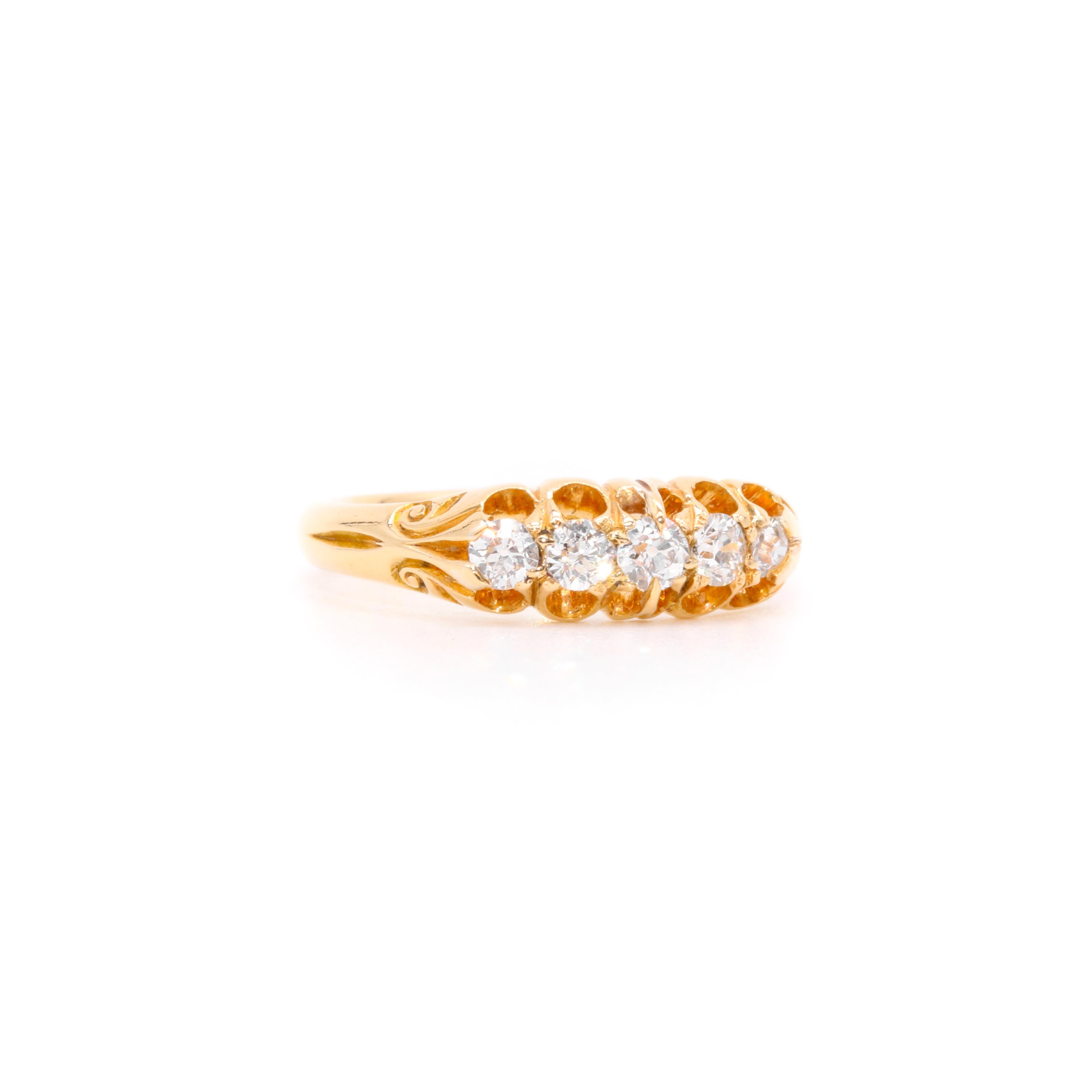 Édouardien Bague ancienne en or jaune 18 carats 0,42ctw Old Cut Diamond 5 Stone Ring en vente