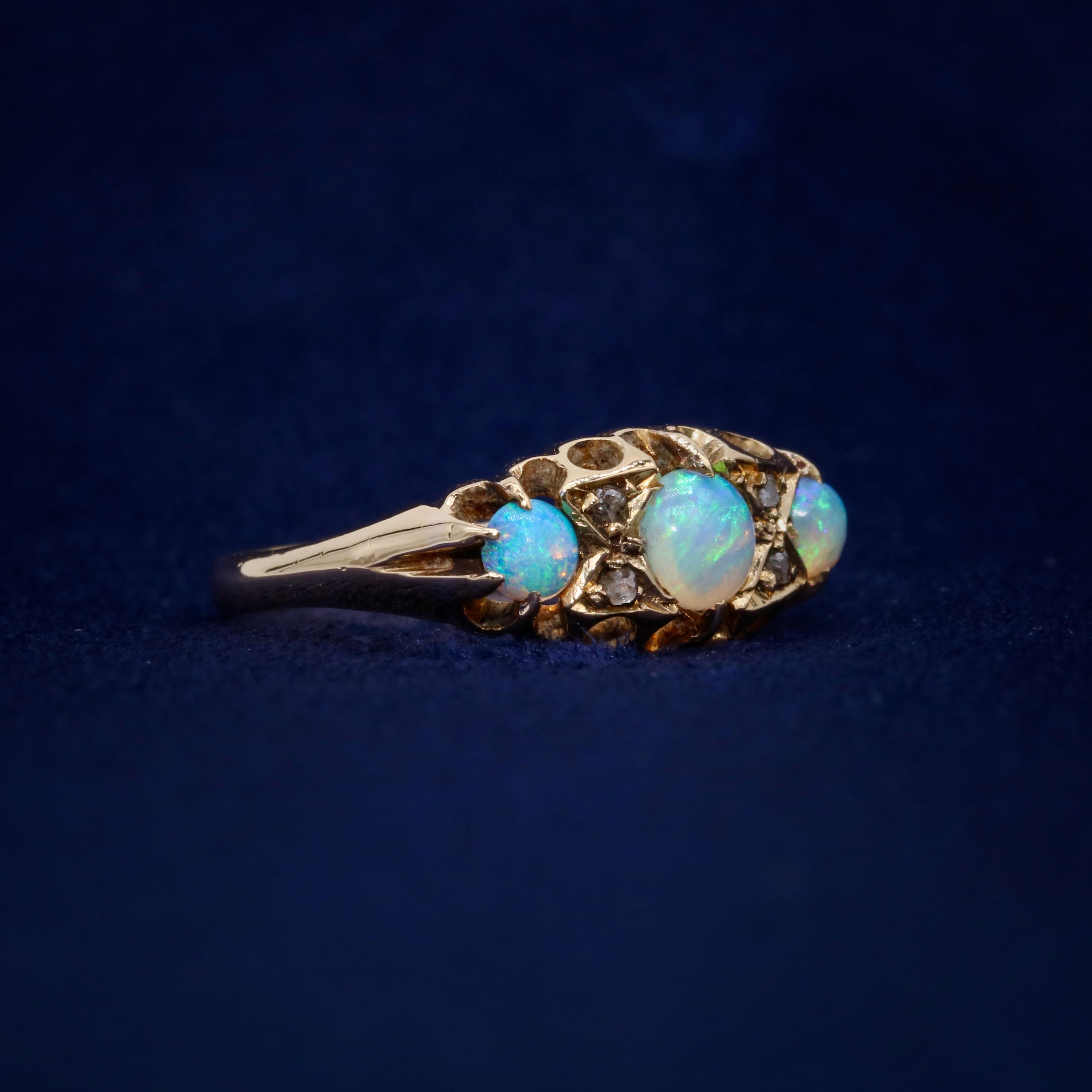 Women's or Men's Antique 18K Yellow Gold 7 Stone White Opal and Diamond Ring For Sale