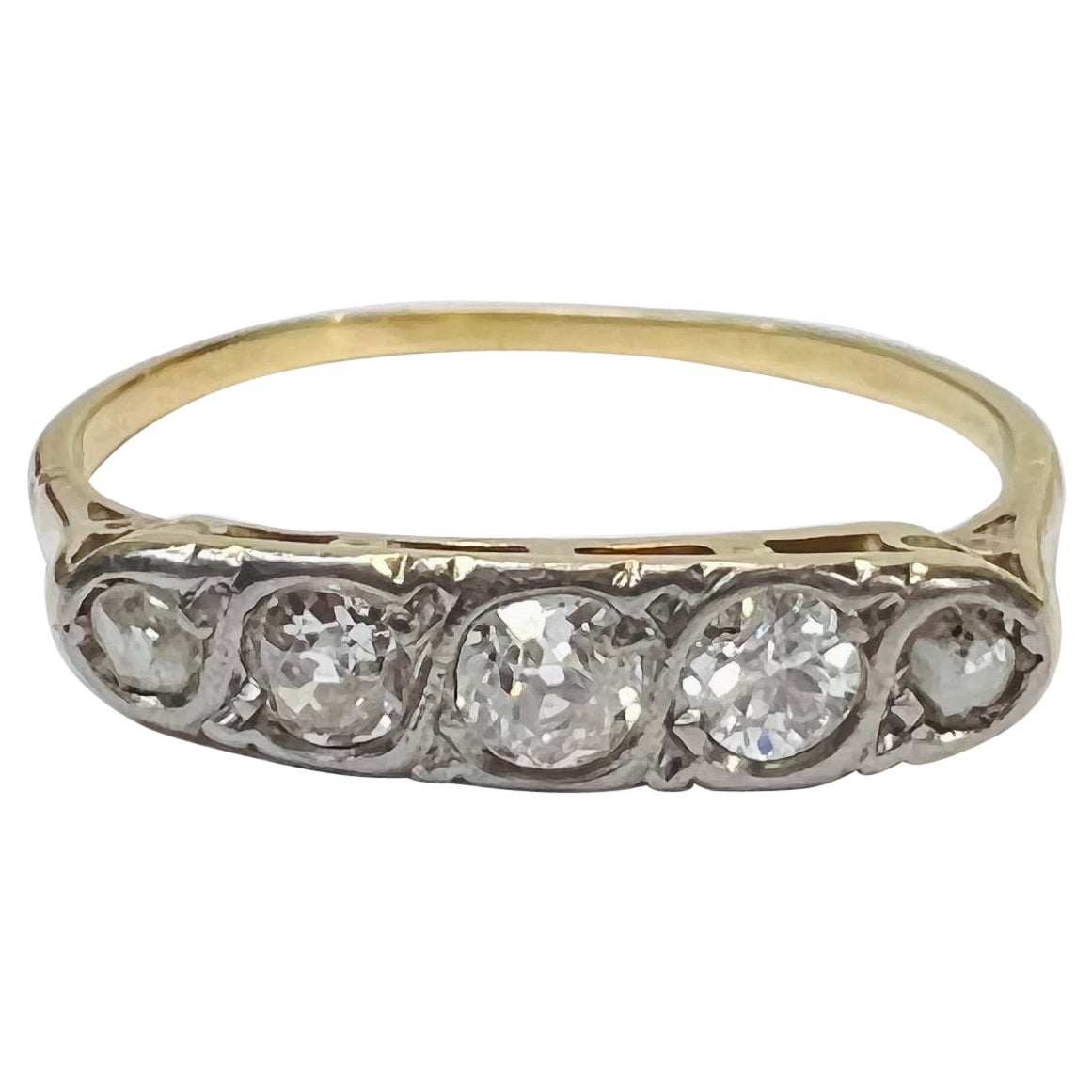 Anello antico in oro giallo 18 carati e platino da 0,45 carati con diamante in vendita