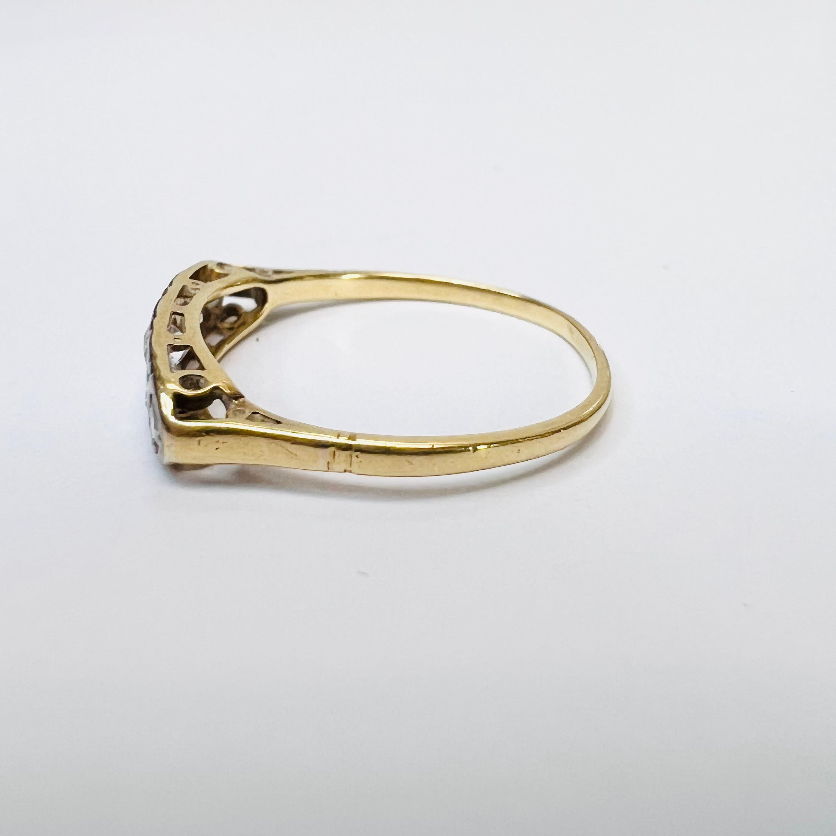 Antiker Ring aus 18 Karat Gelbgold und Platin mit 0,45 Karat Diamanten für Damen oder Herren im Angebot