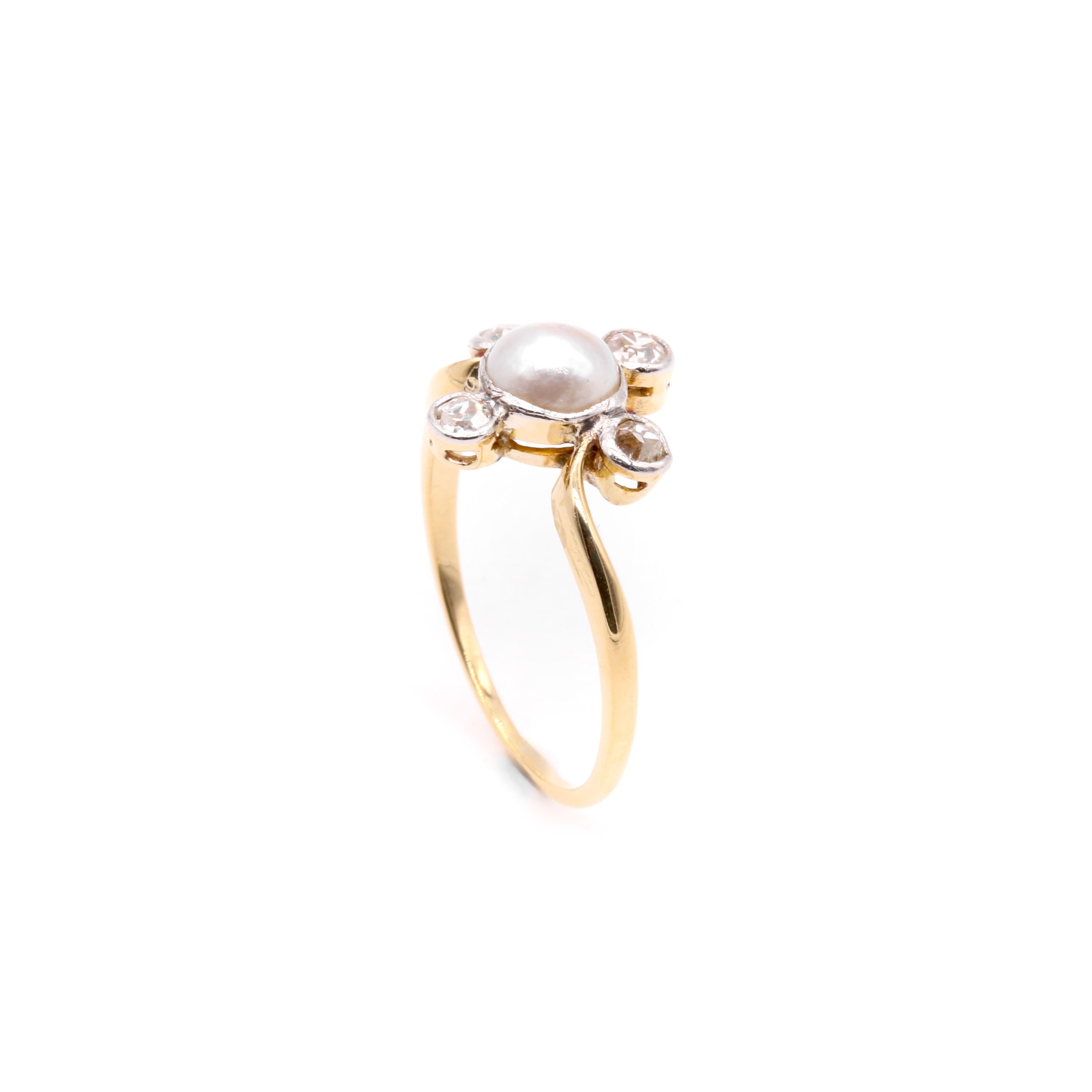 Antiker 18K Gelbgold und Platin Perle und Altschliff Diamant Cluster Ring im Angebot 1