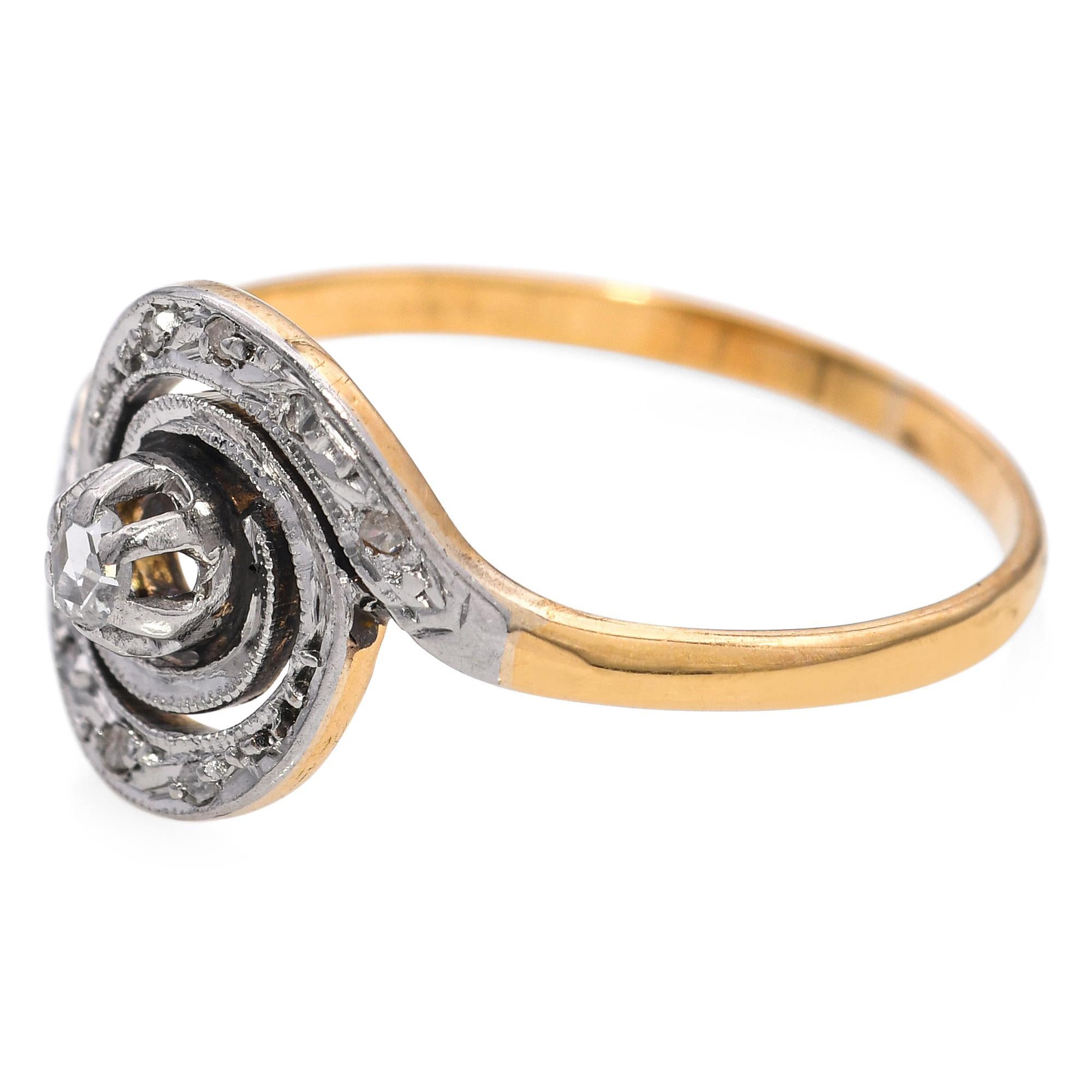 da uomo o donna Antique 18k Yellow Gold and Platinum Polki Diamond Swirl Ring in vendita