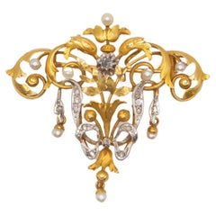 Antique 18k Yellow Gold Art Nouveau Brooch  Circa 1900