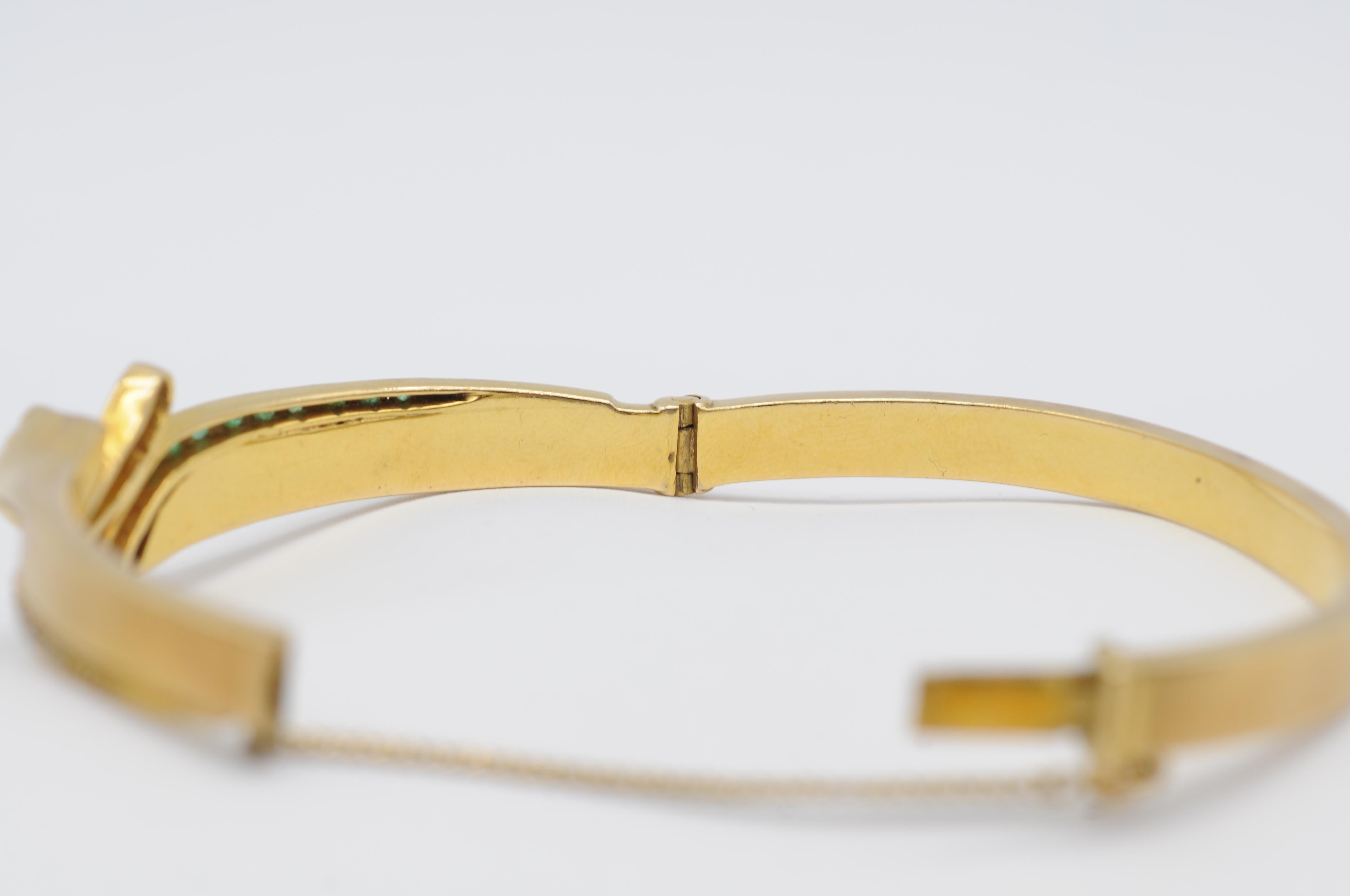 Antique 18k Yellow Gold Bracelet with 12 Emeralds (0.40ct) & 14 Diamonds For Sale 8