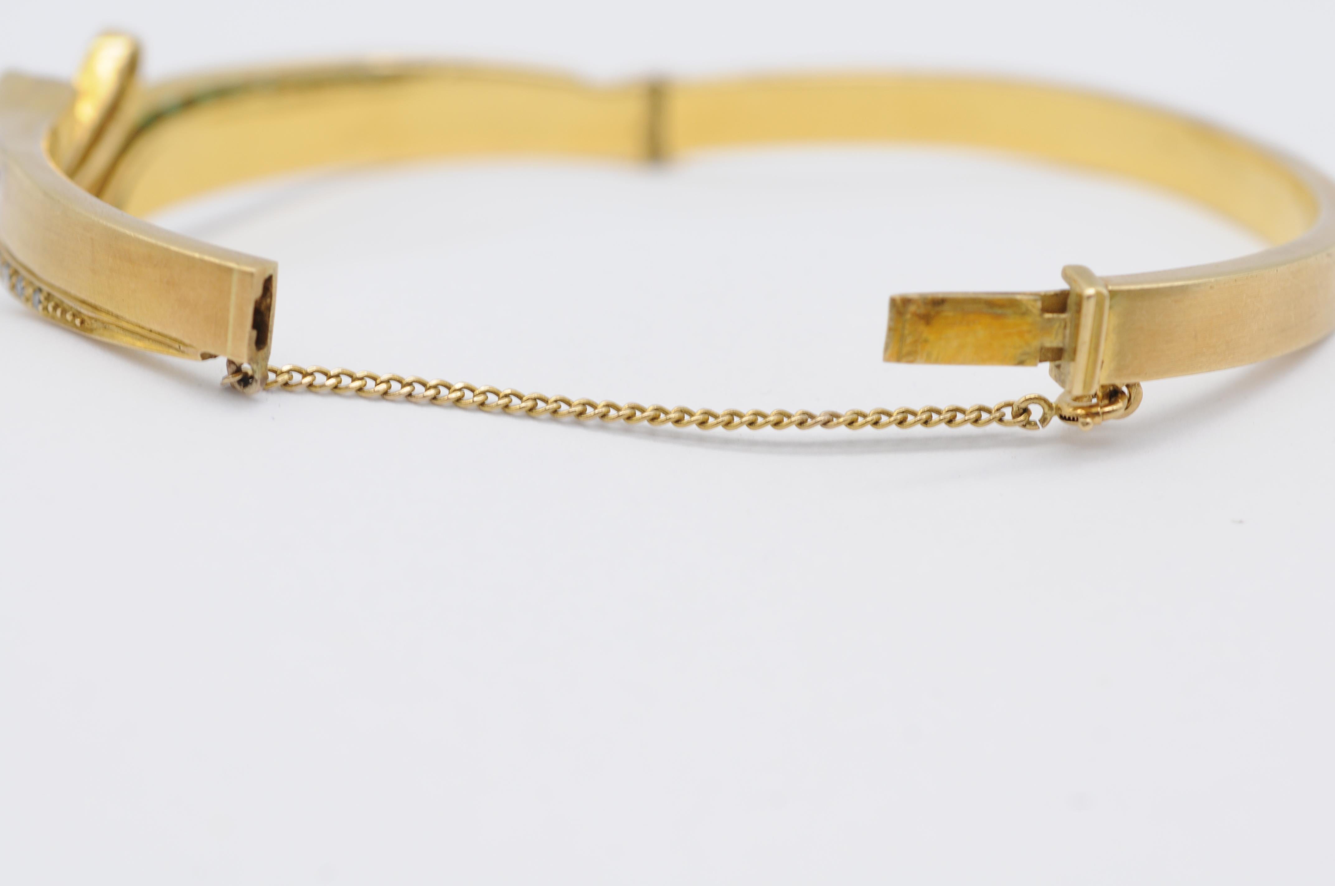 Antique 18k Yellow Gold Bracelet with 12 Emeralds (0.40ct) & 14 Diamonds For Sale 11