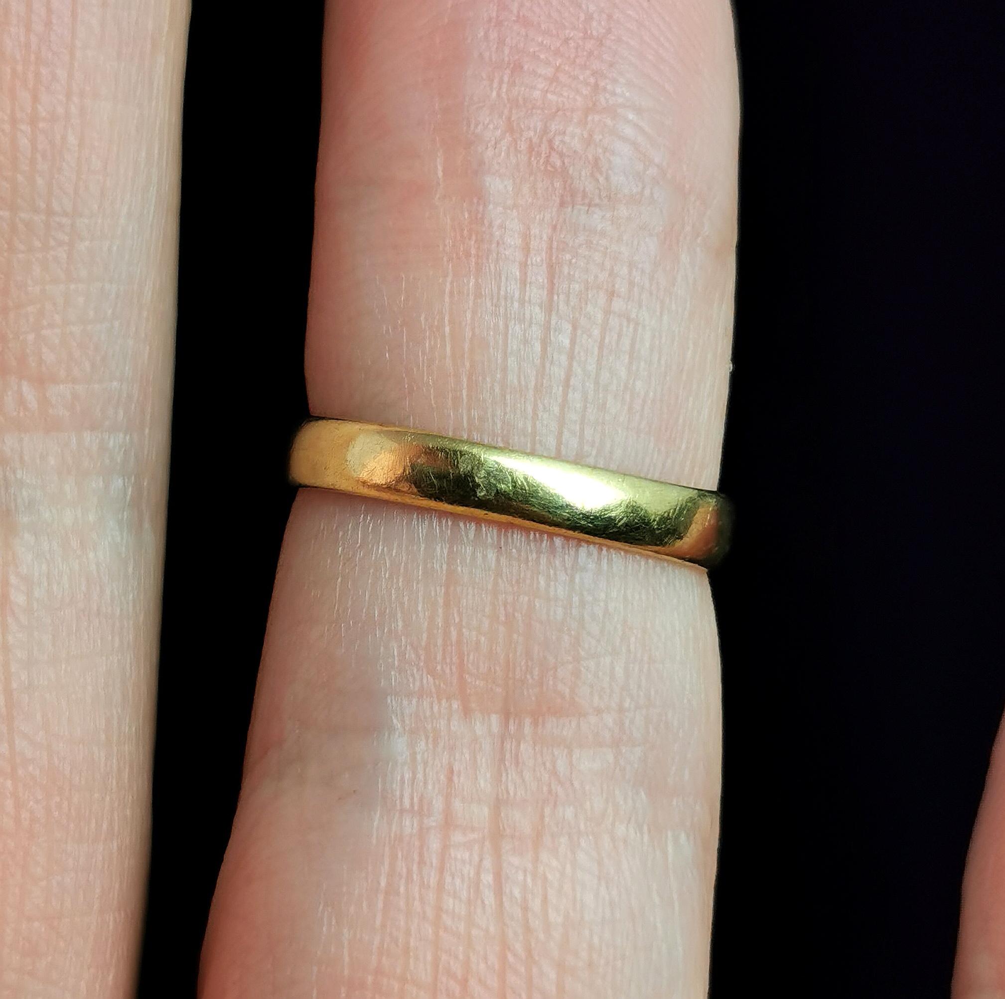 Antique 18k Yellow Gold, Carnelian Signet Ring, Pinky Ring 4