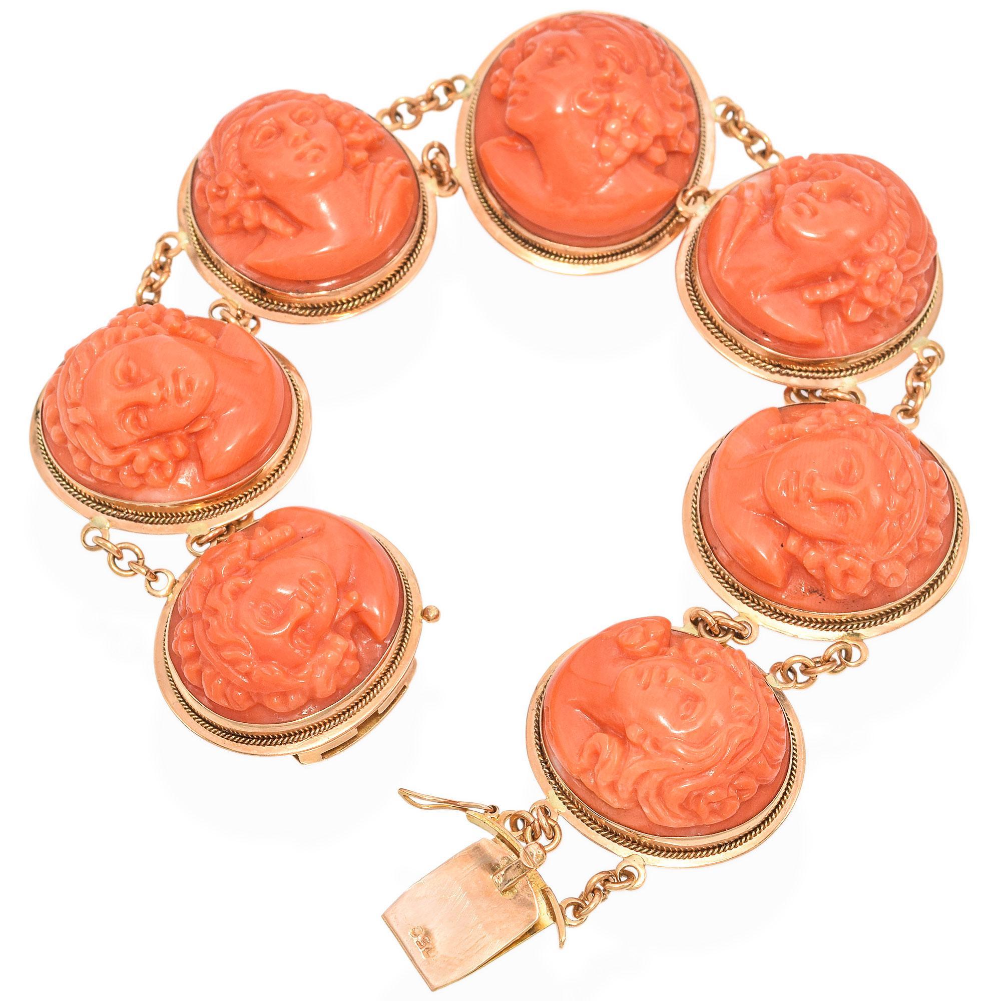Antique 18k Yellow Gold Carved Coral Cameo Bracelet In Good Condition For Sale In New York, NY