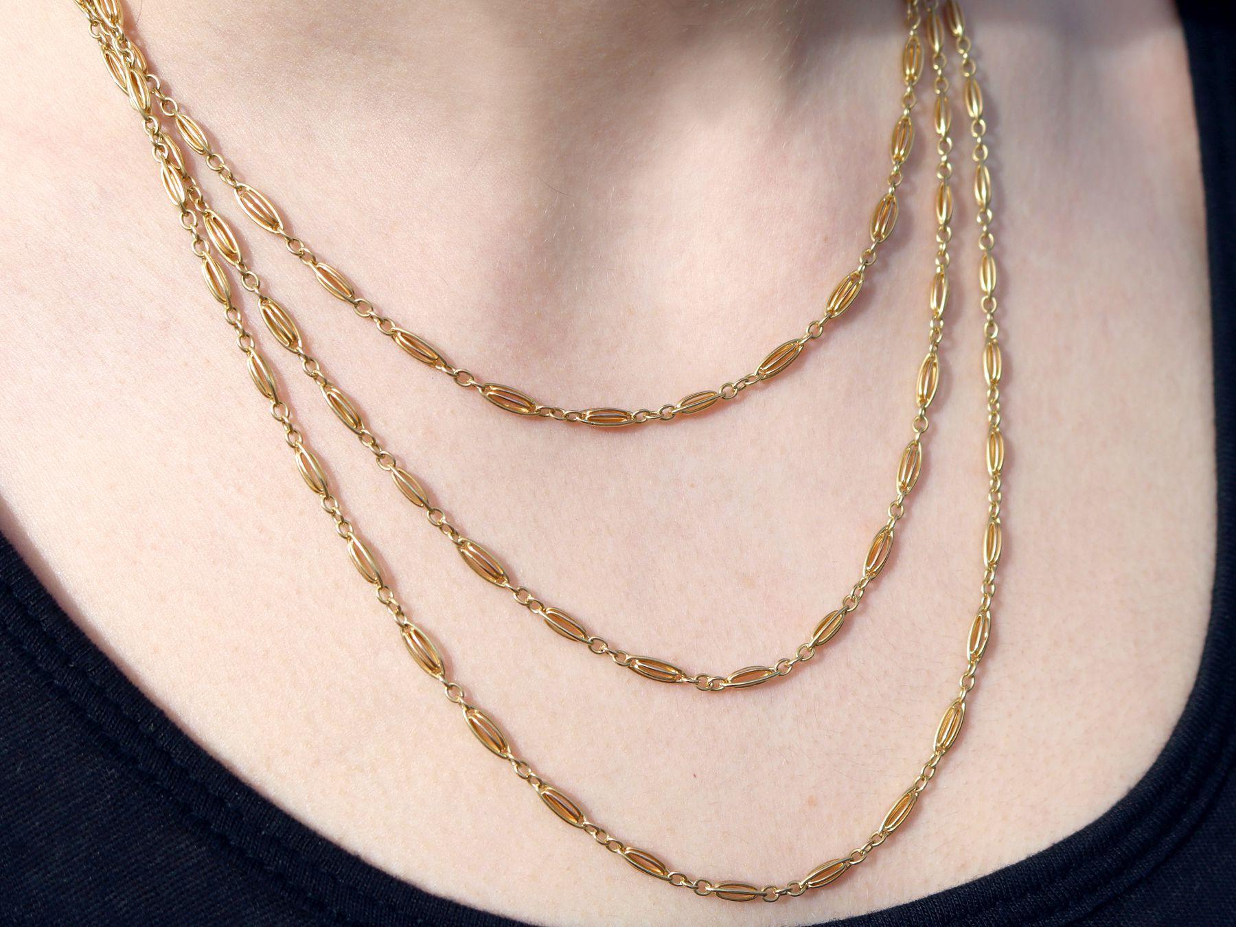 Antique Victorian 18K Yellow Gold Chain Circa 1890 For Sale 2