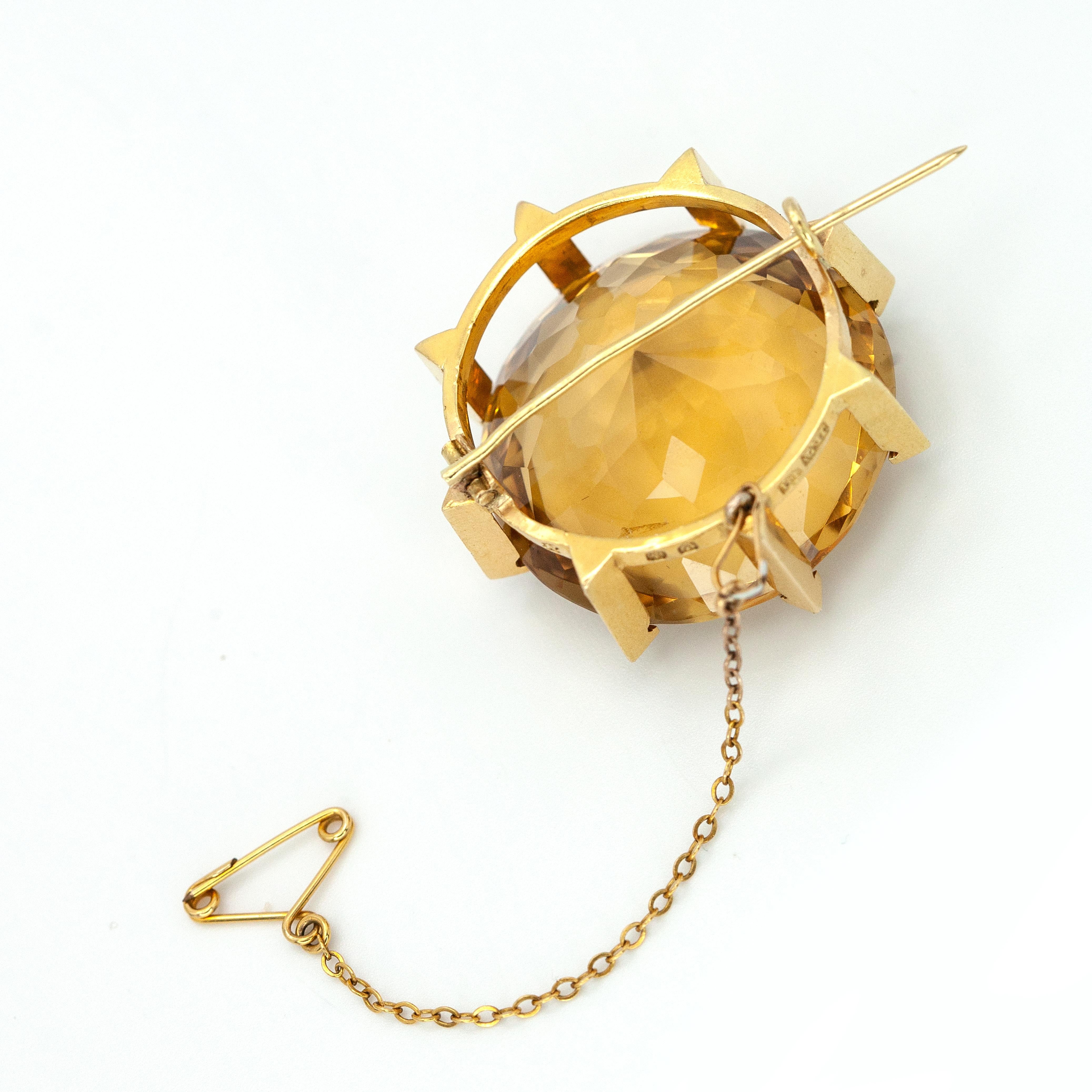 Broche ancienne en or jaune 18K à la citrine de 1918 en vente 2