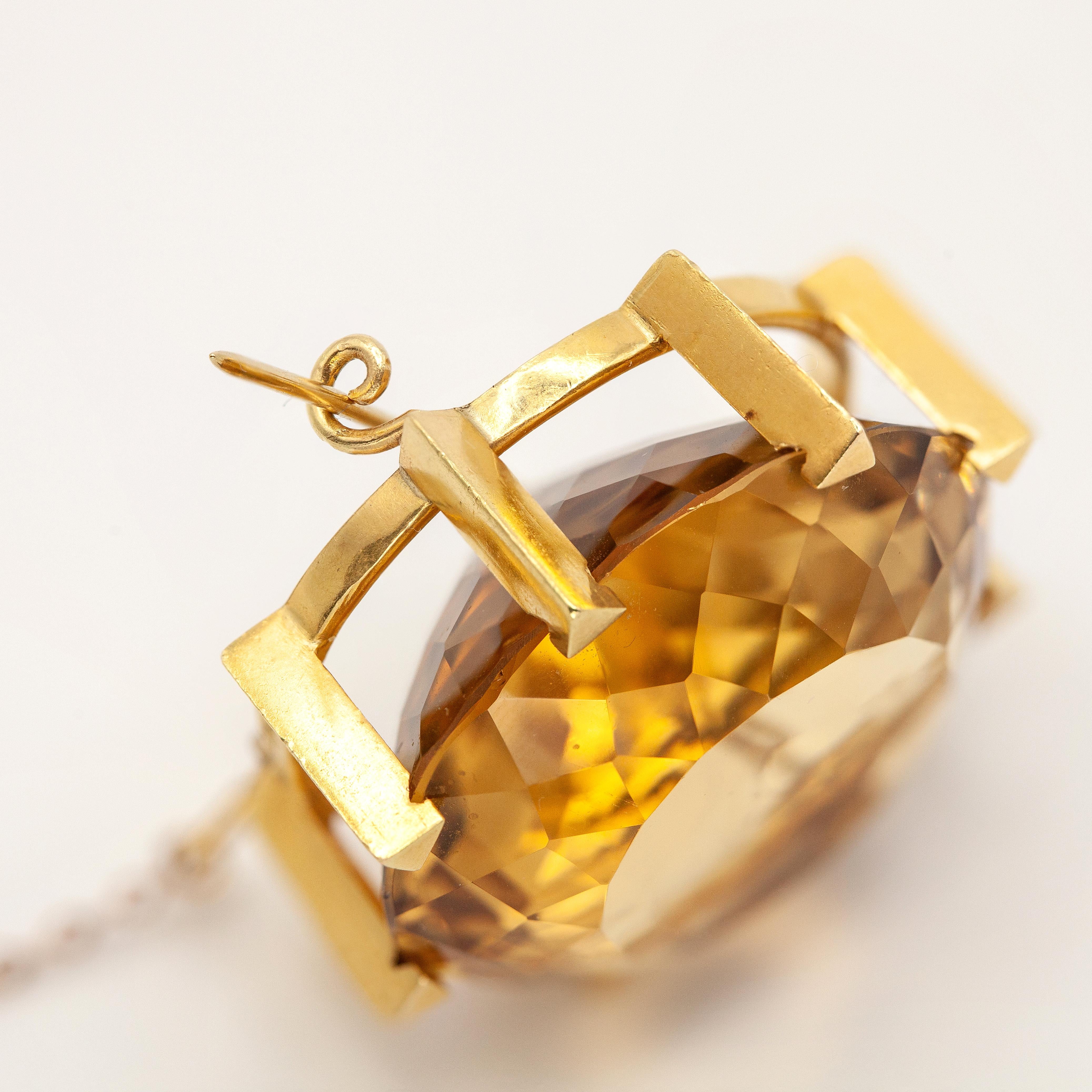 Broche ancienne en or jaune 18K à la citrine de 1918 en vente 3