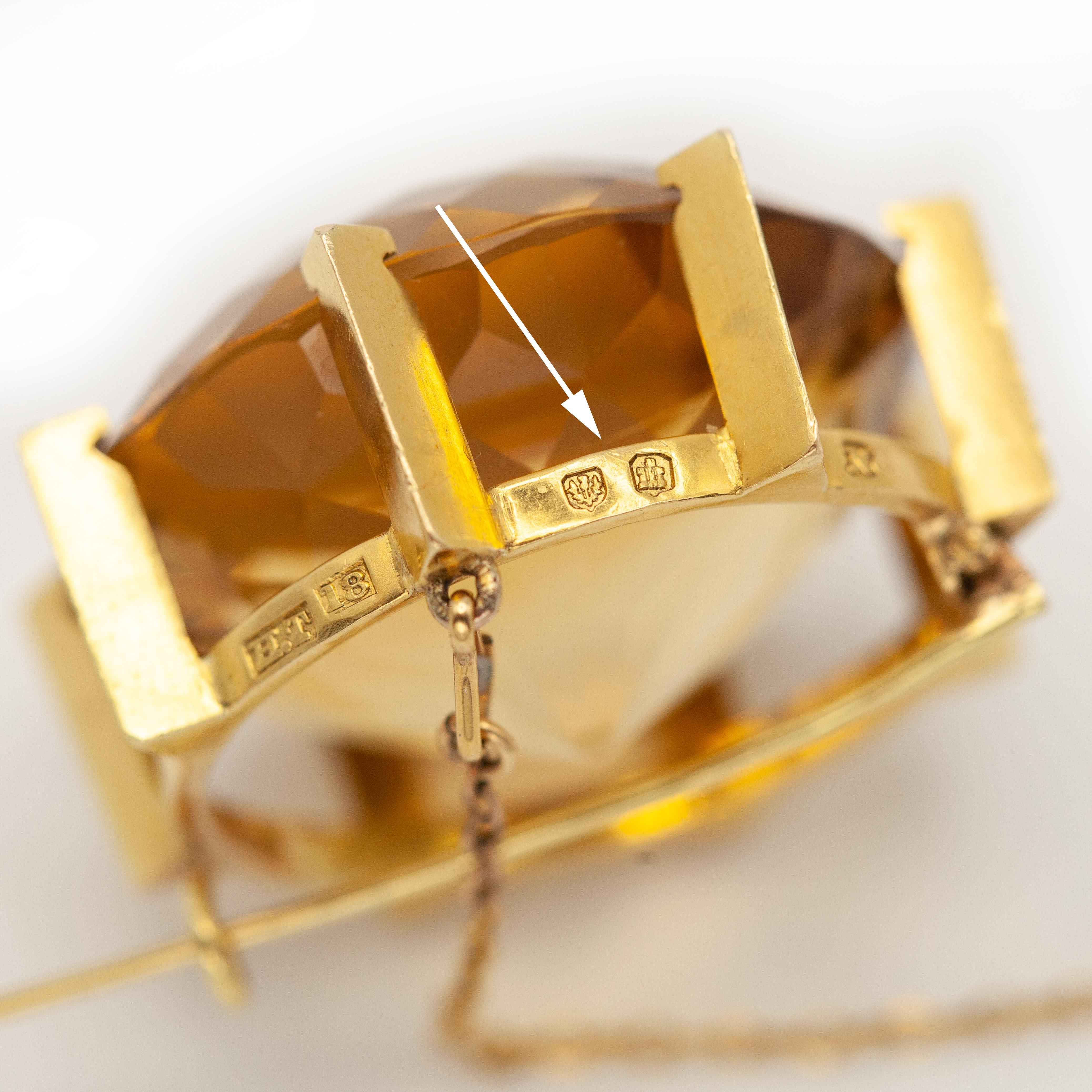 Broche ancienne en or jaune 18K à la citrine de 1918 en vente 4