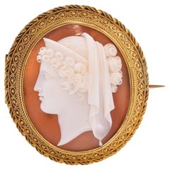 Antique 18k Yellow Gold "Hera" Cameo Brooch
