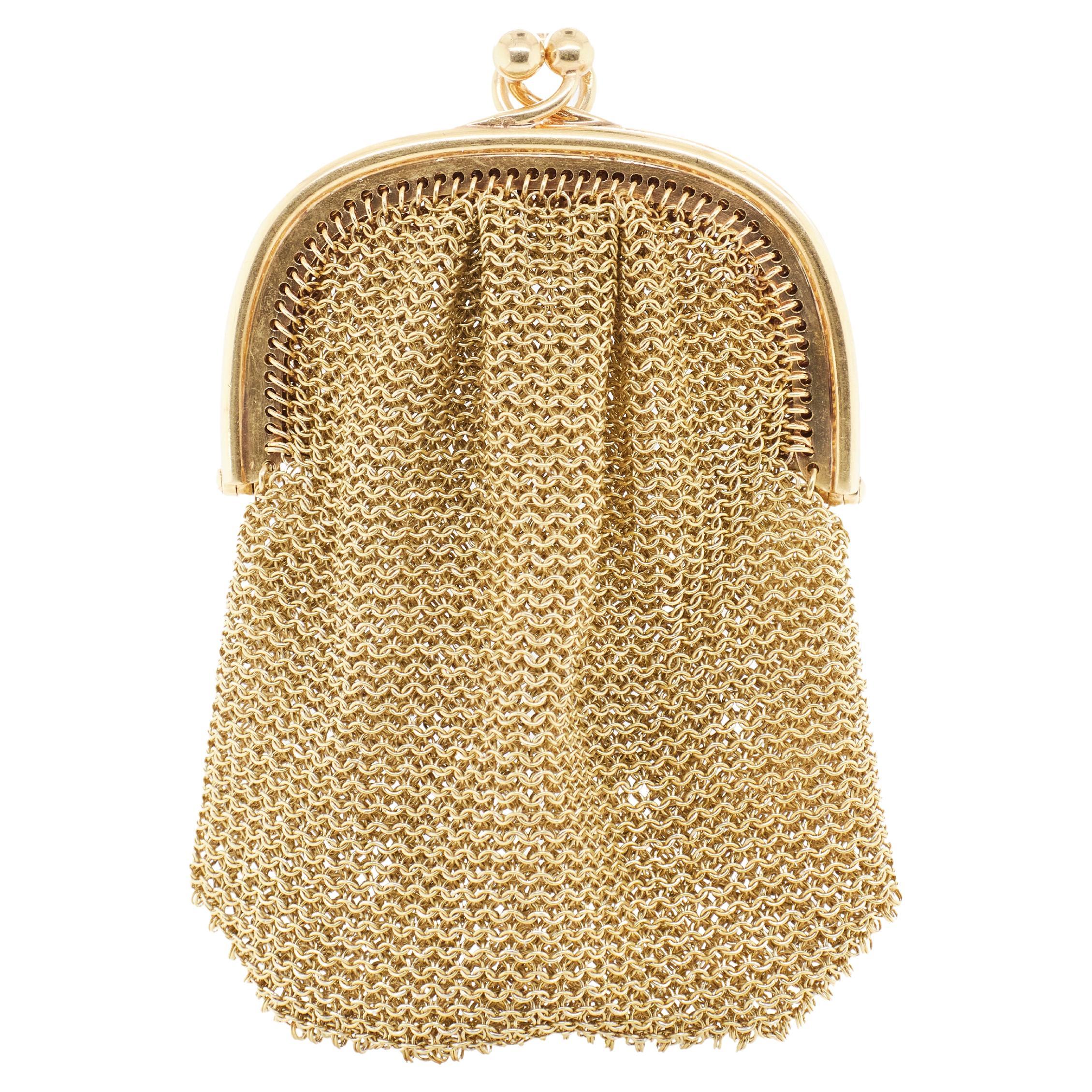 Antique 18K Yellow Gold Mesh Two Compartment Coin Purse, circa 1920's For Sale