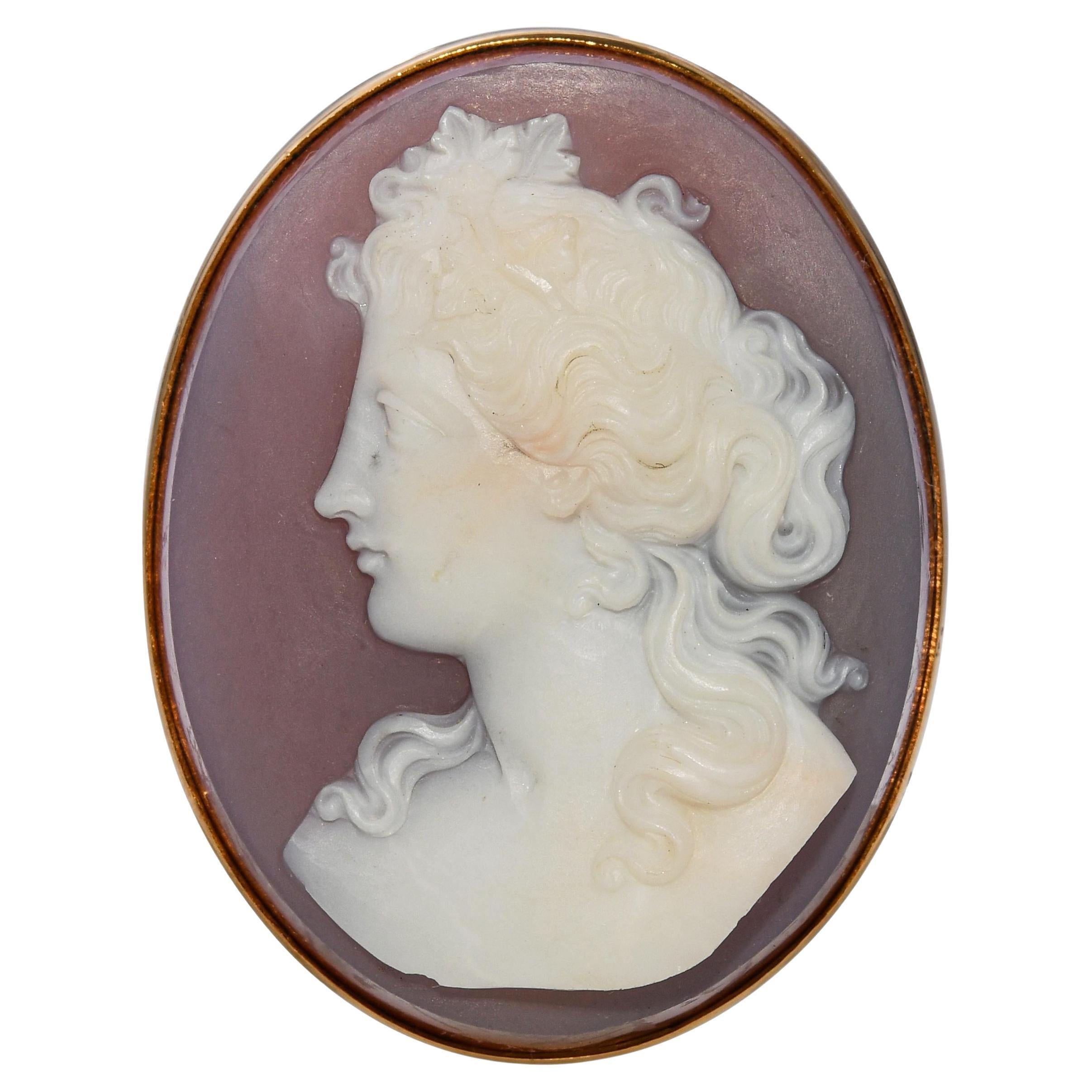 Antique 18k Yellow Gold Mother of Pearl Hardstone Cameo Brooch