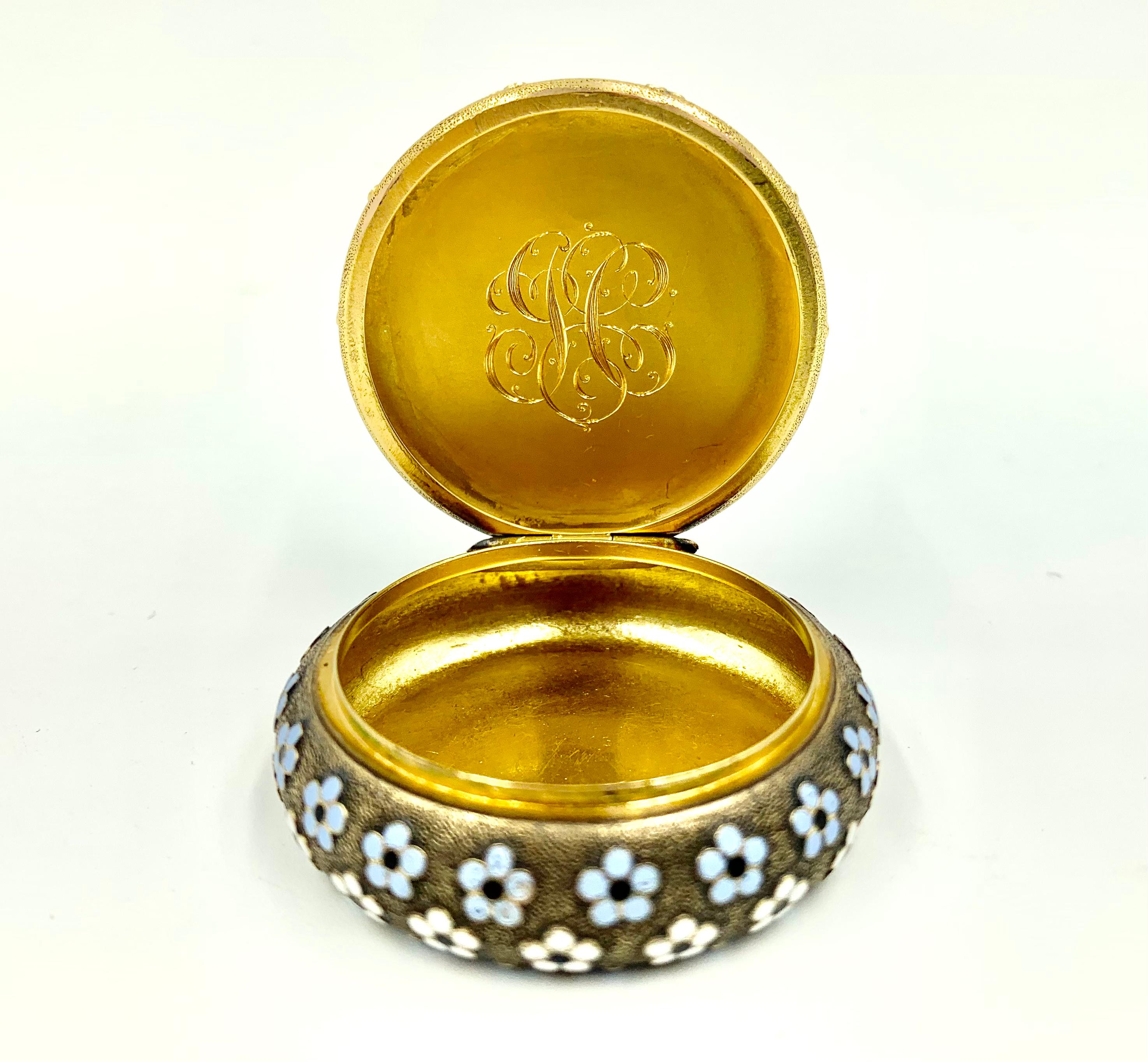Aesthetic Movement Antique 18K Yellow Gold Polychrome Enamel Forget Me Not Flowers Pill Box For Sale