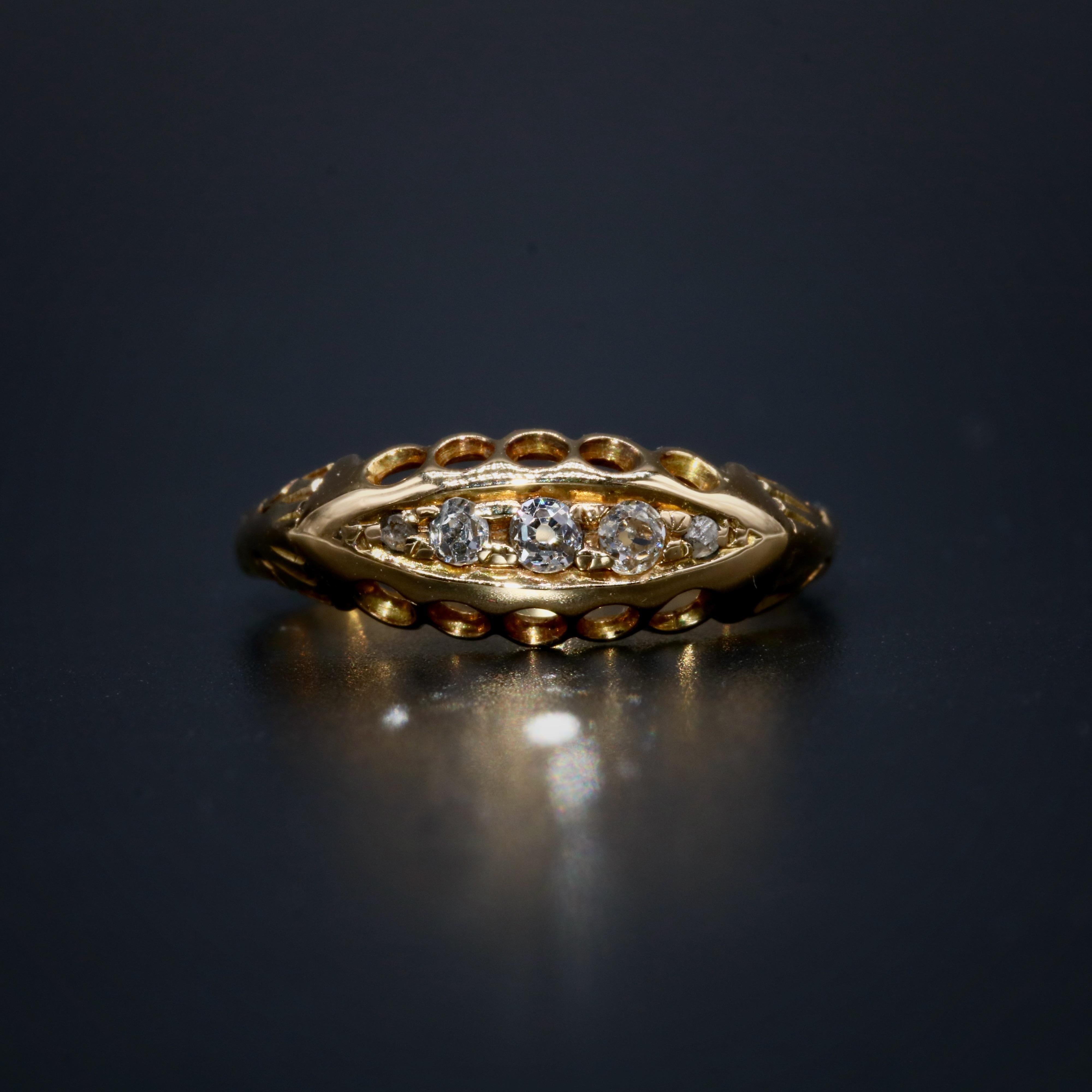 Victorian Antique 18K Yellow Gold Old Cut Diamond 5 Stone Ring For Sale