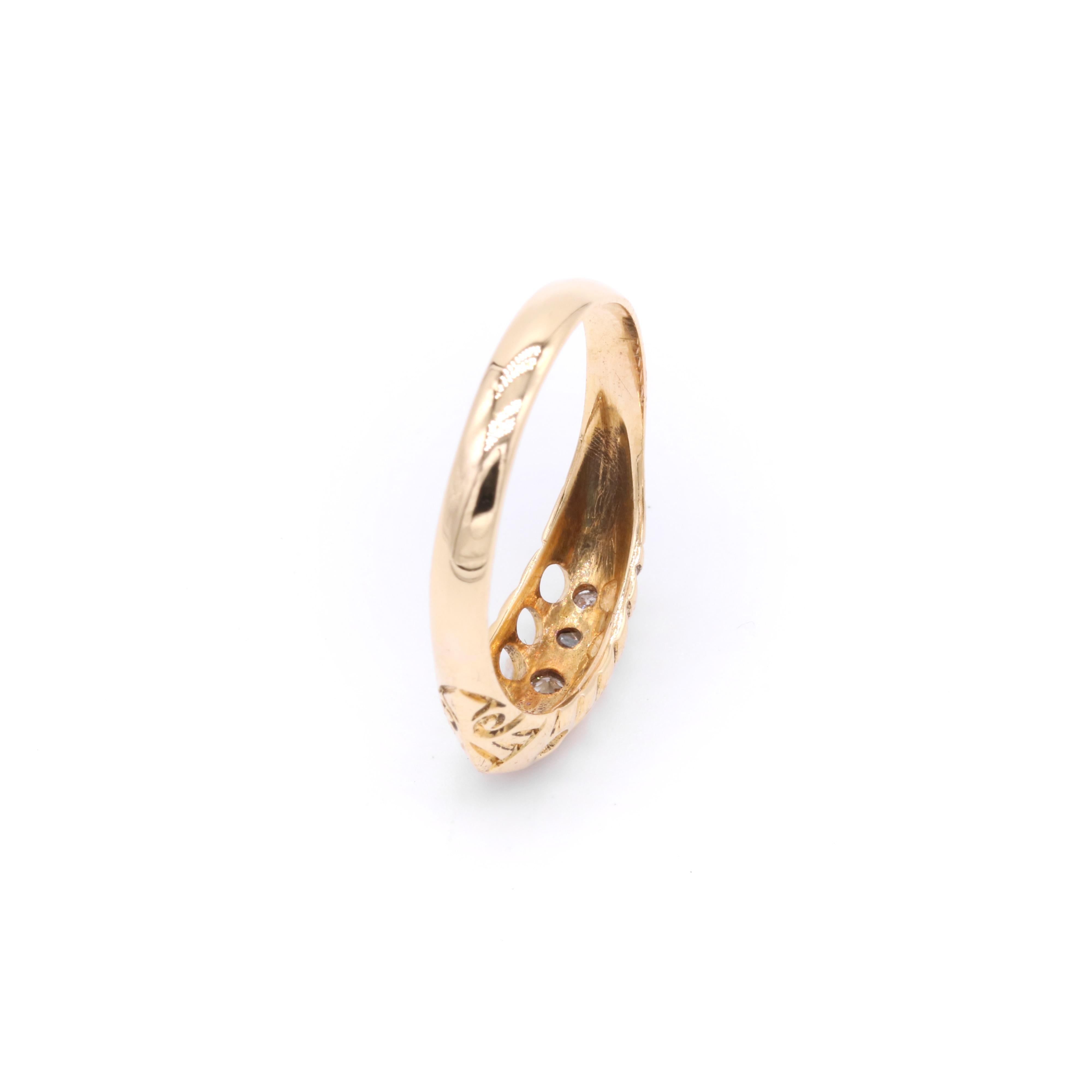 Antique 18K Yellow Gold Old Cut Diamond 5 Stone Ring For Sale 3