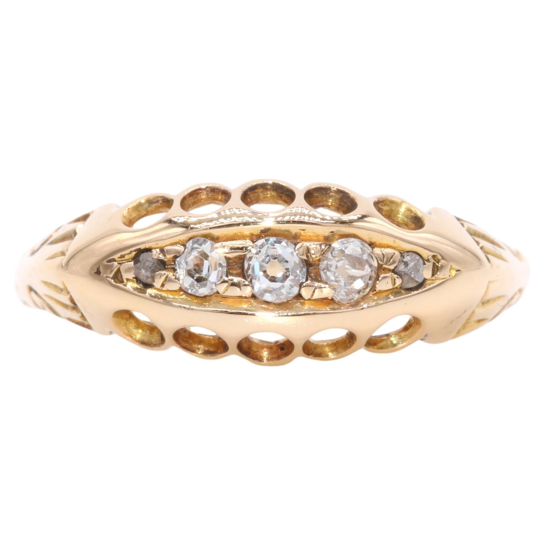 Anillo antiguo de oro amarillo de 18 quilates con 5 diamantes talla antigua
