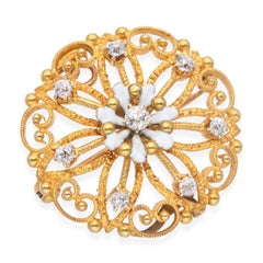 Antiguo Broche Floral de Esmalte con Diamantes de Corte Europeo en Oro Amarillo de 18k