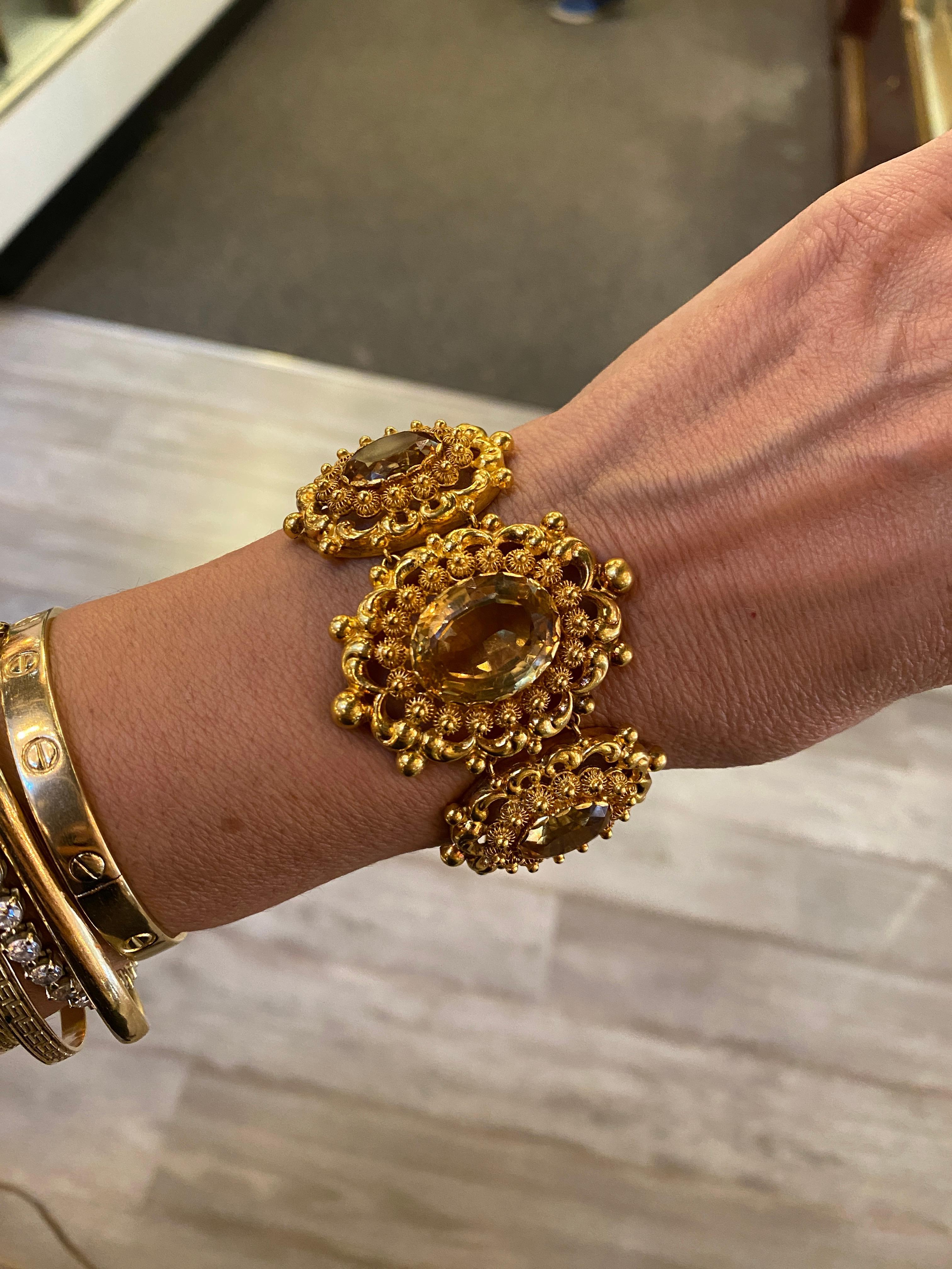 Antikes Armband aus 18 Karat Gelbgold und ovalem facettiertem Citrin im Angebot 4