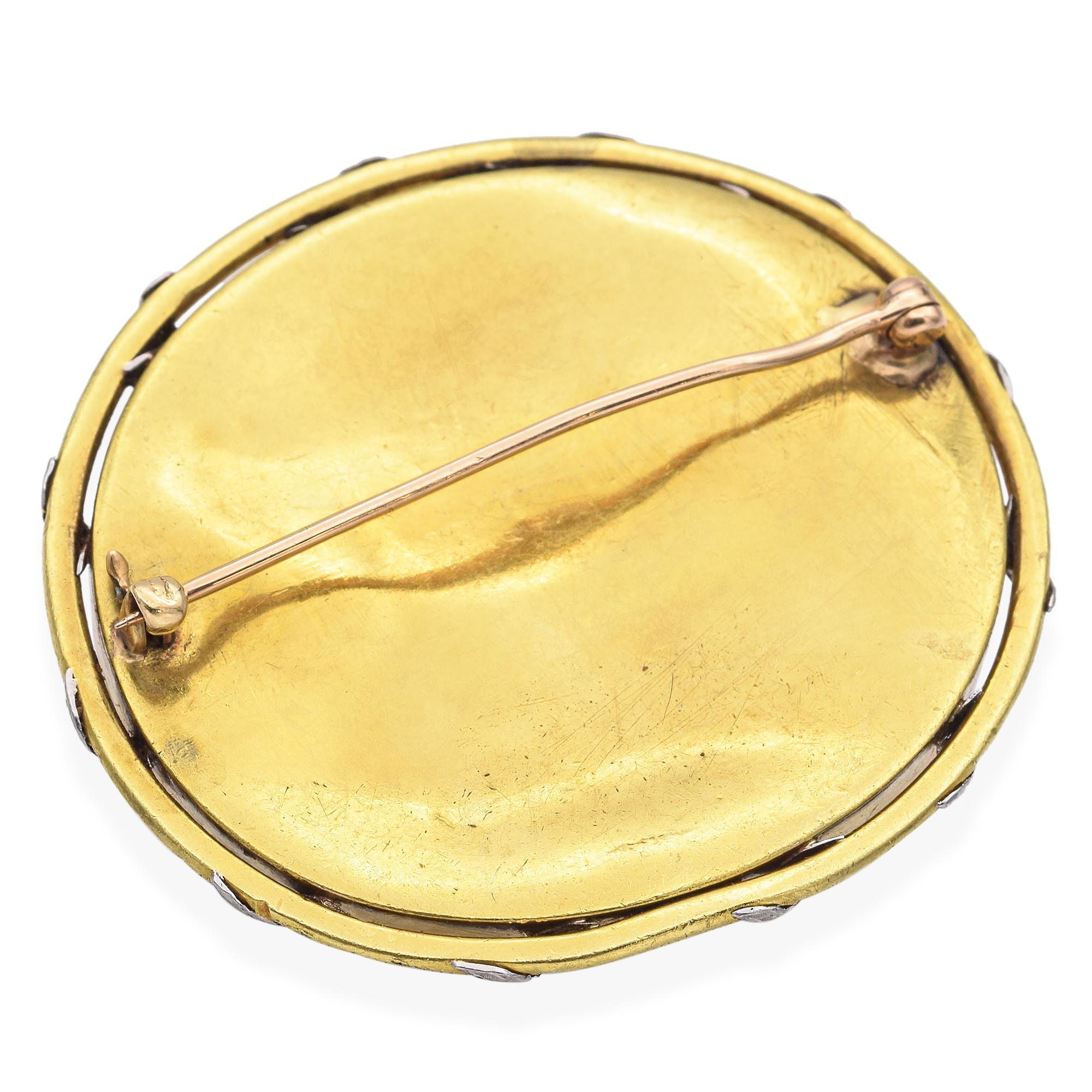 Antique 18k Yellow Gold Peacock Feather Appliqué On Mother Of Pearl Brooch For Sale 1