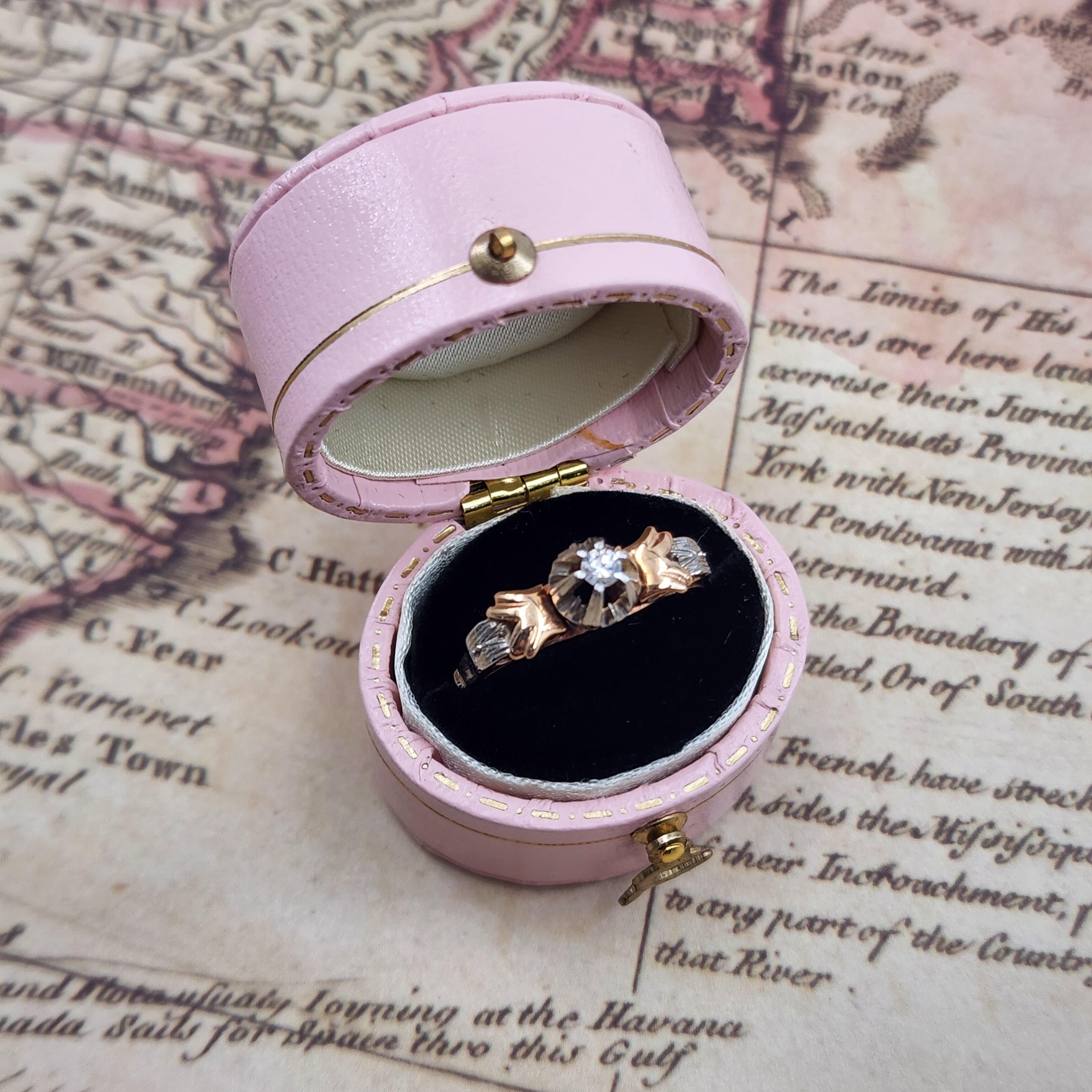 Edwardian Antique 18k Yellow Gold Ring with Diamonds For Sale