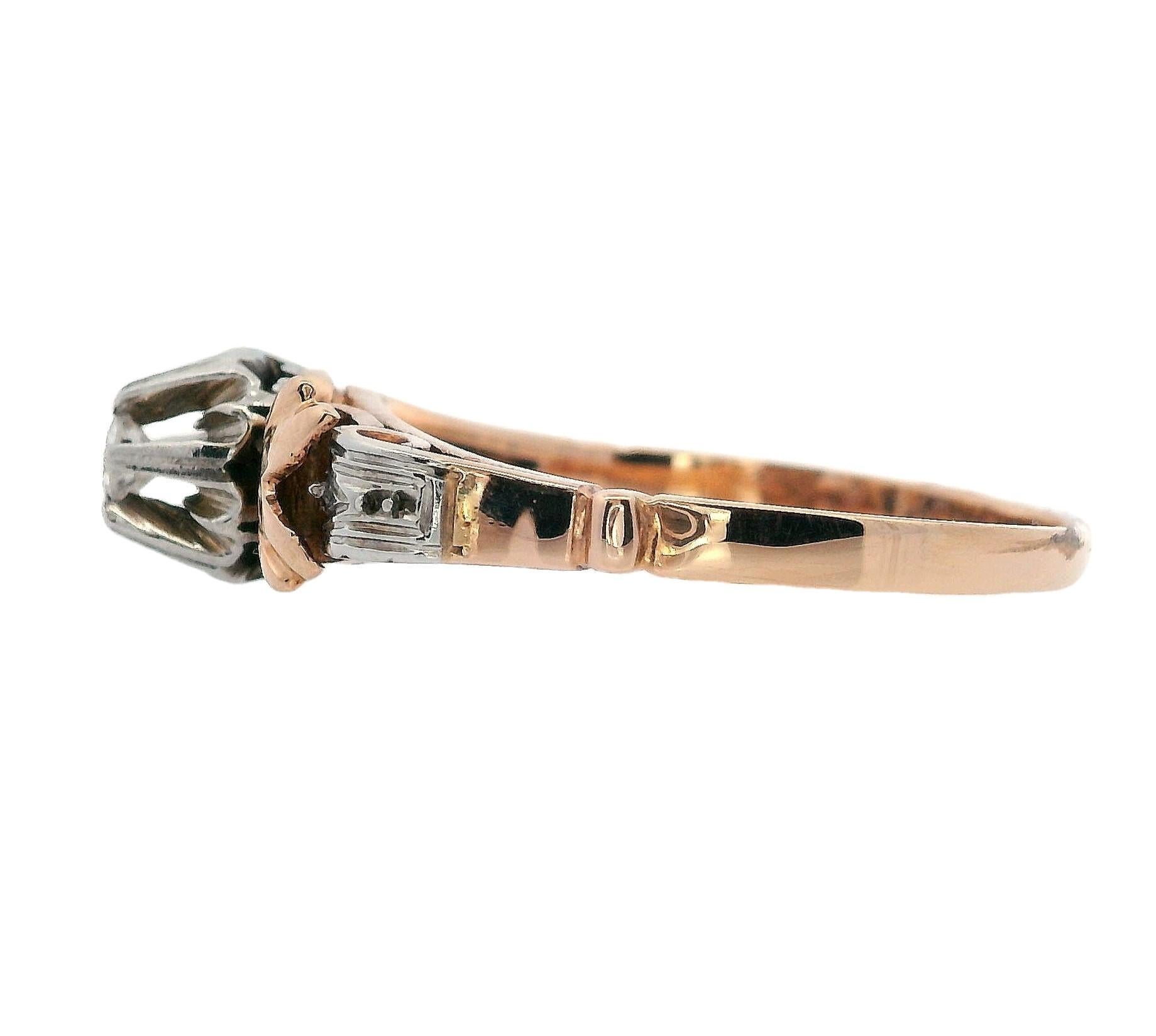 Women's or Men's Antique 18k Yellow Gold Ring with Diamonds For Sale