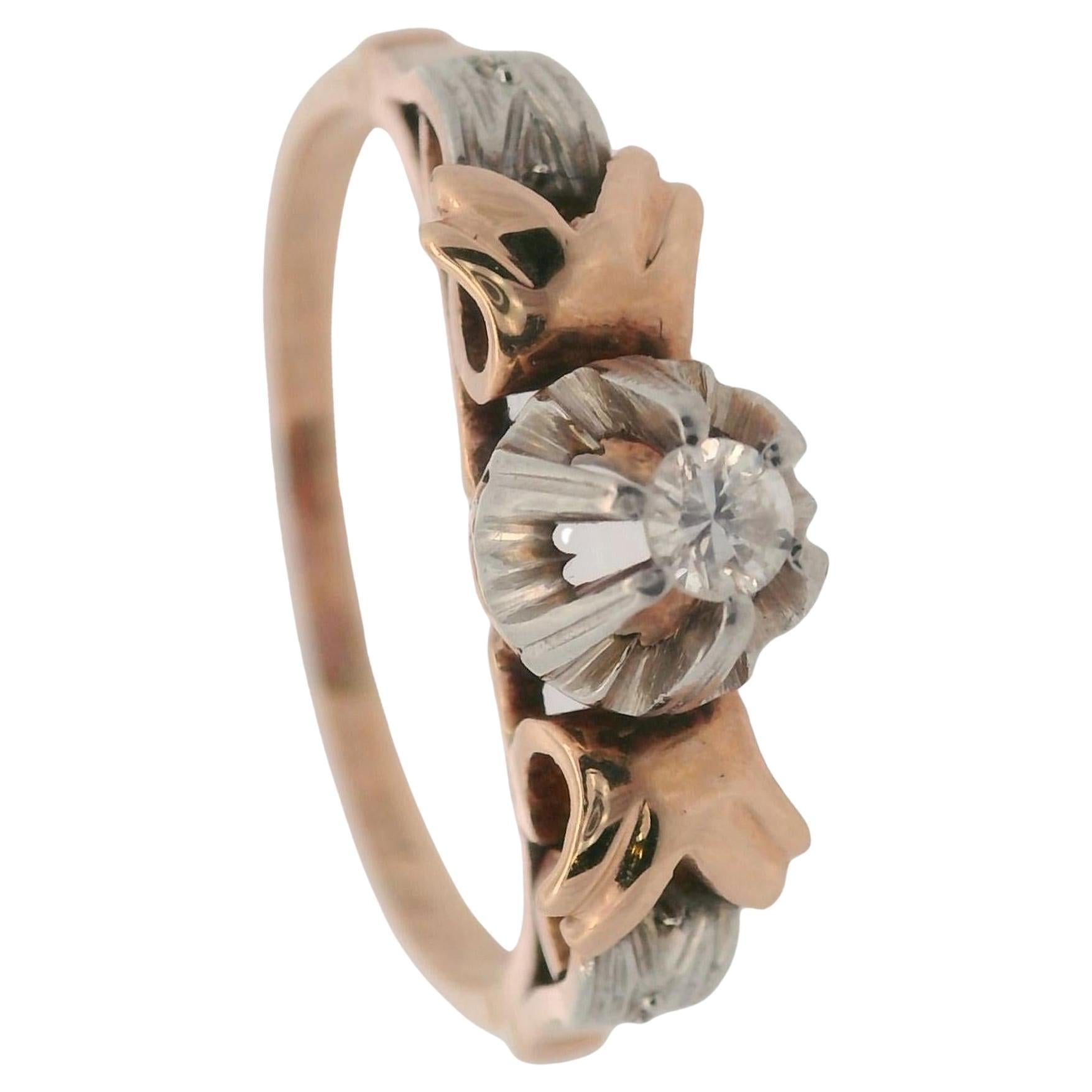 Antiker Ring aus 18 Karat Gelbgold mit Diamanten