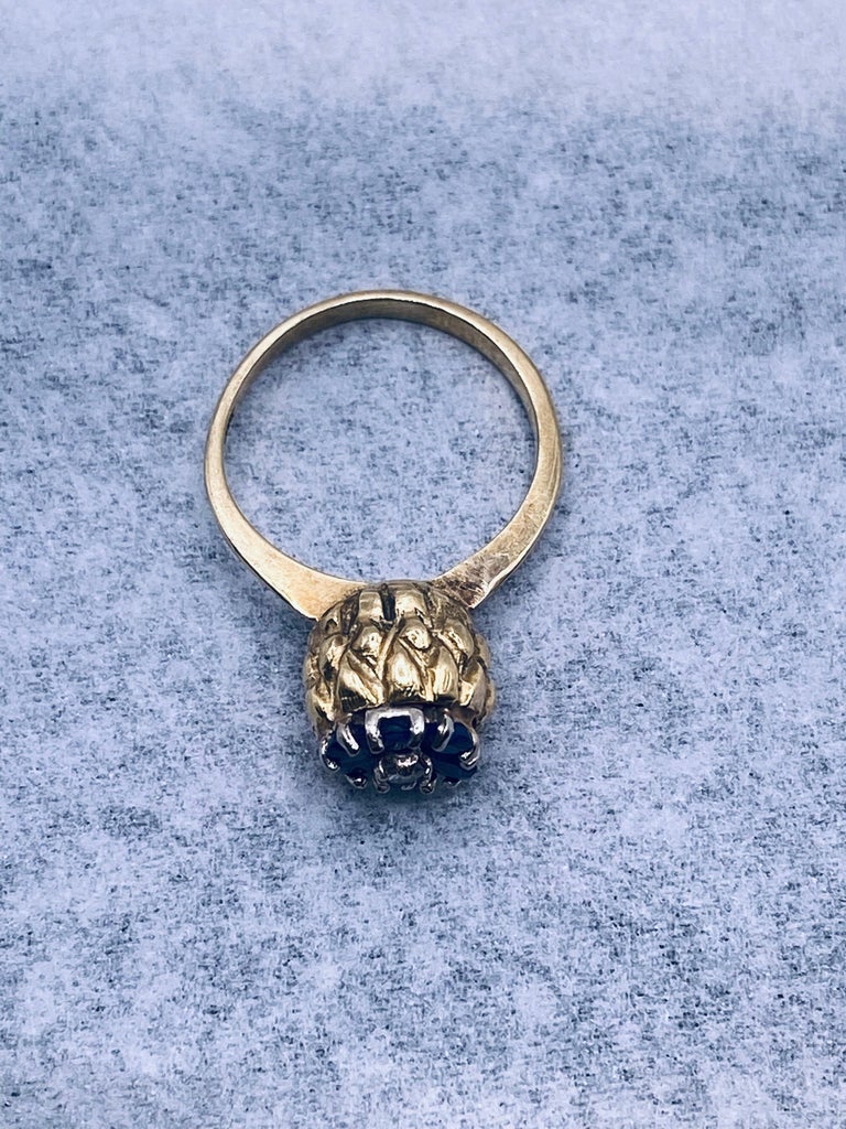 Antique Sapphire & Diamond Yellow Gold Ring In Good Condition For Sale In DALLAS, TX