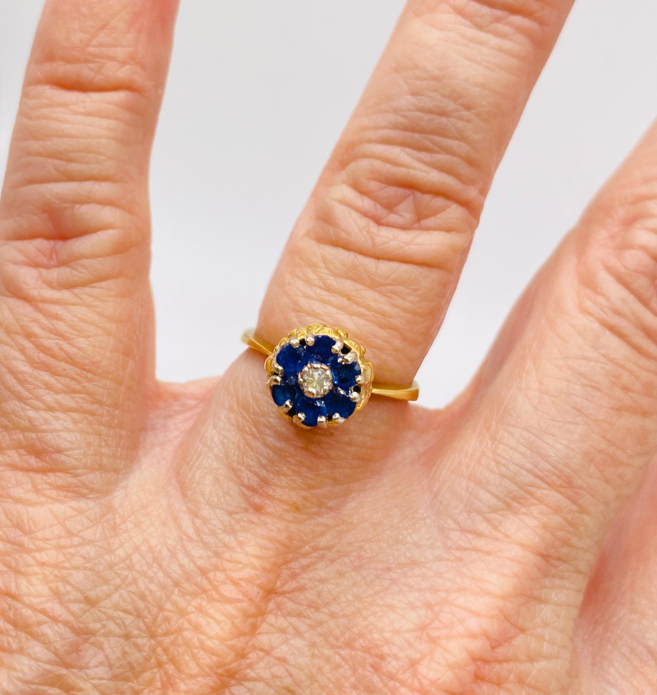 Antique Sapphire & Diamond Yellow Gold Ring In Good Condition For Sale In DALLAS, TX