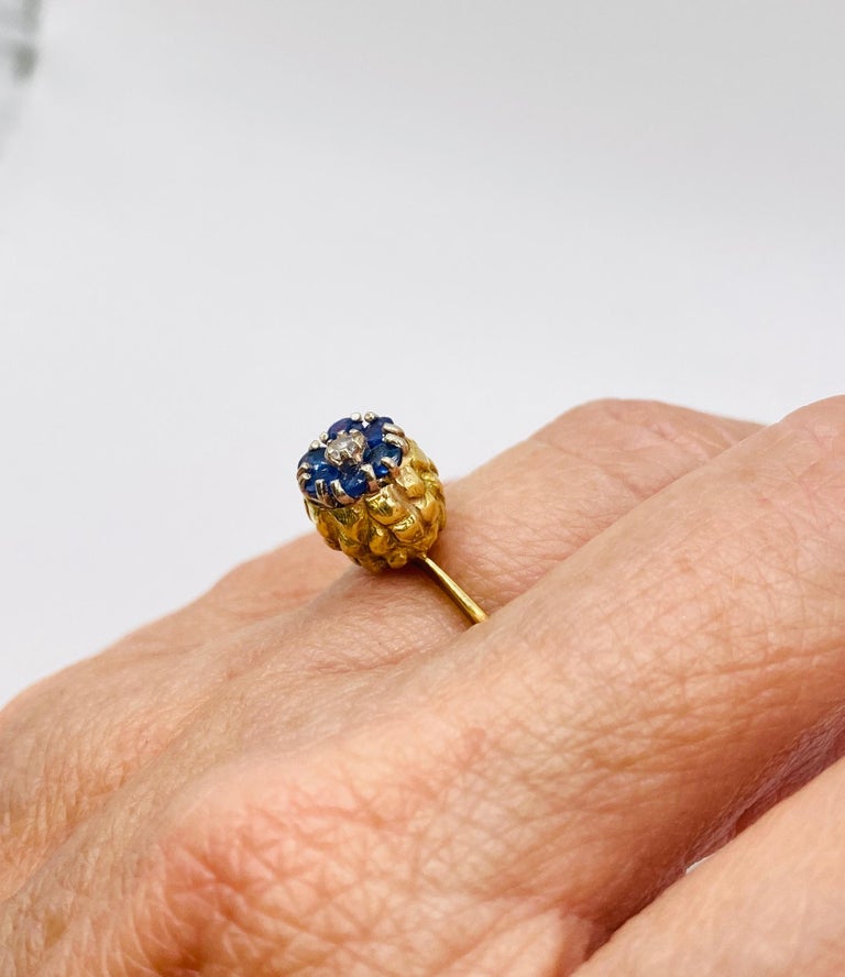 Antique Sapphire & Diamond Yellow Gold Ring For Sale 2