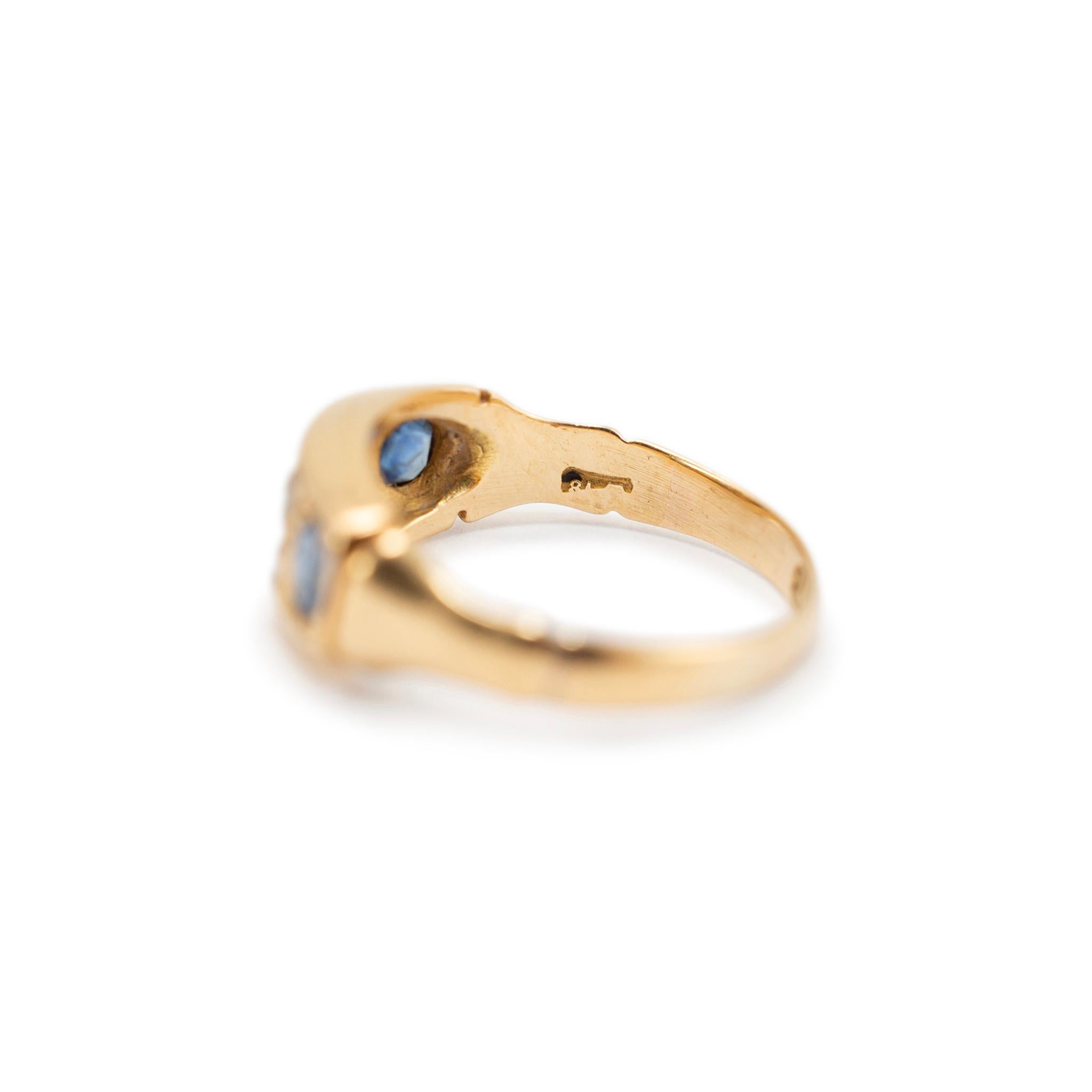 Antique 18K Yellow Gold Sapphire & Rose Cut Diamond Cocktail Ring For Sale 1