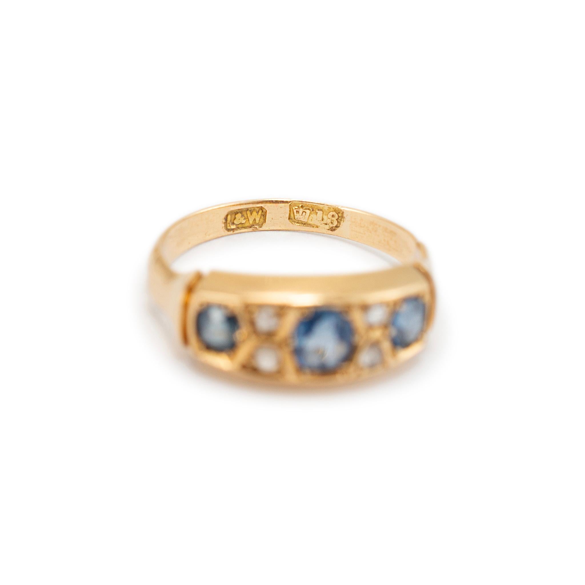 Antique 18K Yellow Gold Sapphire & Rose Cut Diamond Cocktail Ring For Sale 2
