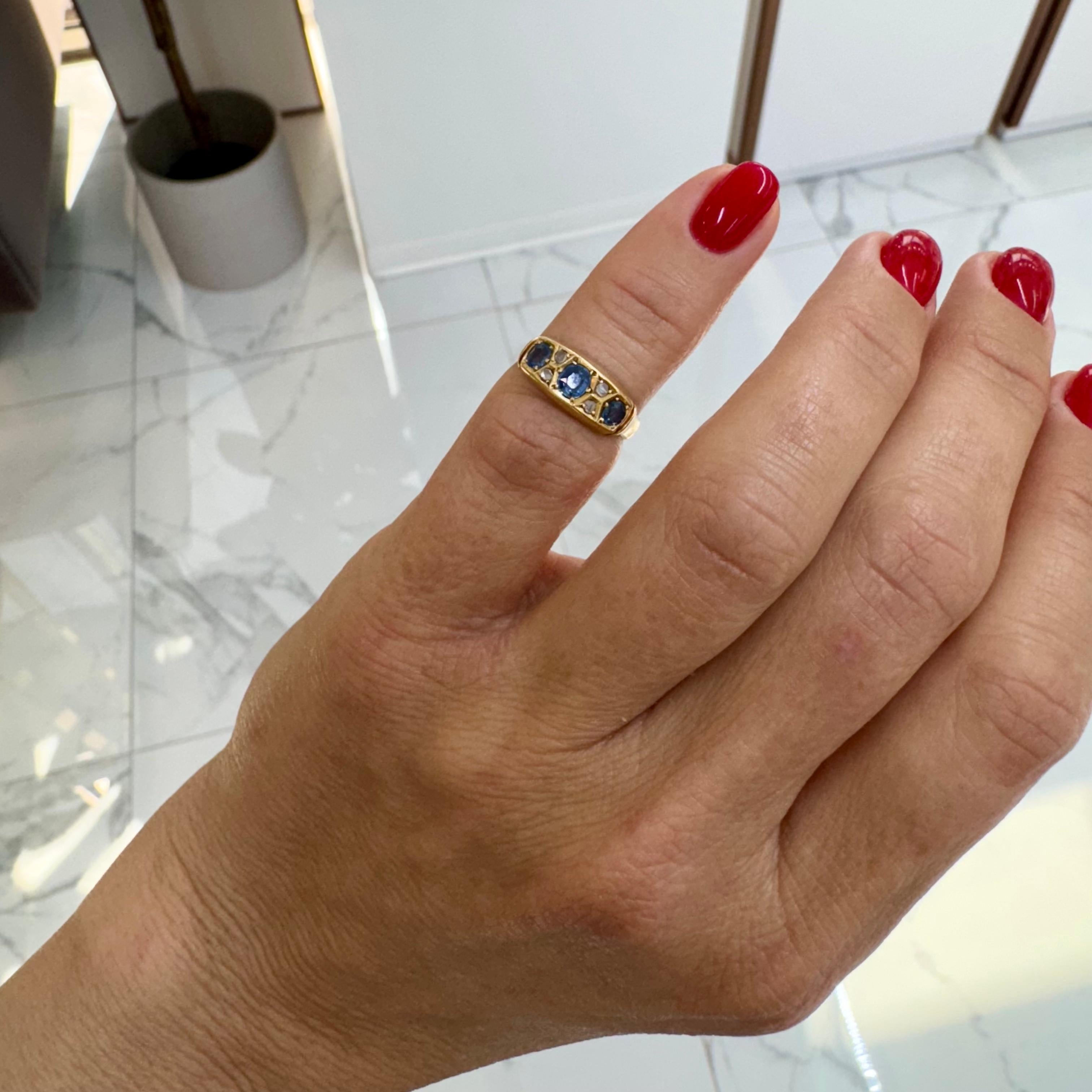 Antique 18K Yellow Gold Sapphire & Rose Cut Diamond Cocktail Ring For Sale 3
