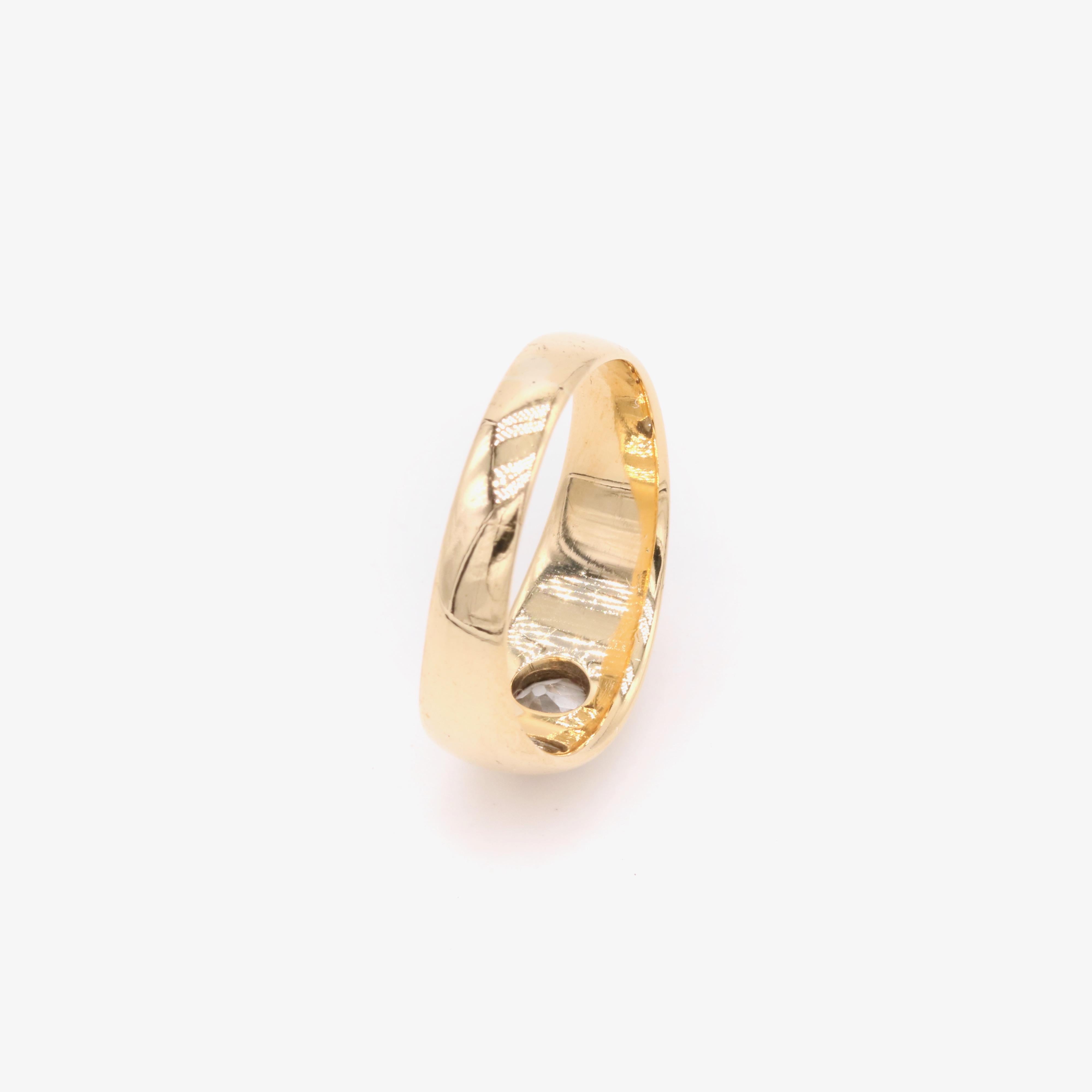 Antique 18K Yellow Gold Star Set 0.22ct Old Cut Diamond Band Ring 3