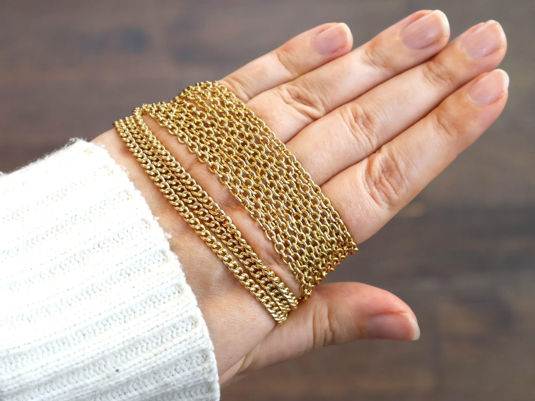 Antique 18k Yellow Gold Watch Chain Circa 1900 In condizioni ottime in vendita a Jesmond, Newcastle Upon Tyne