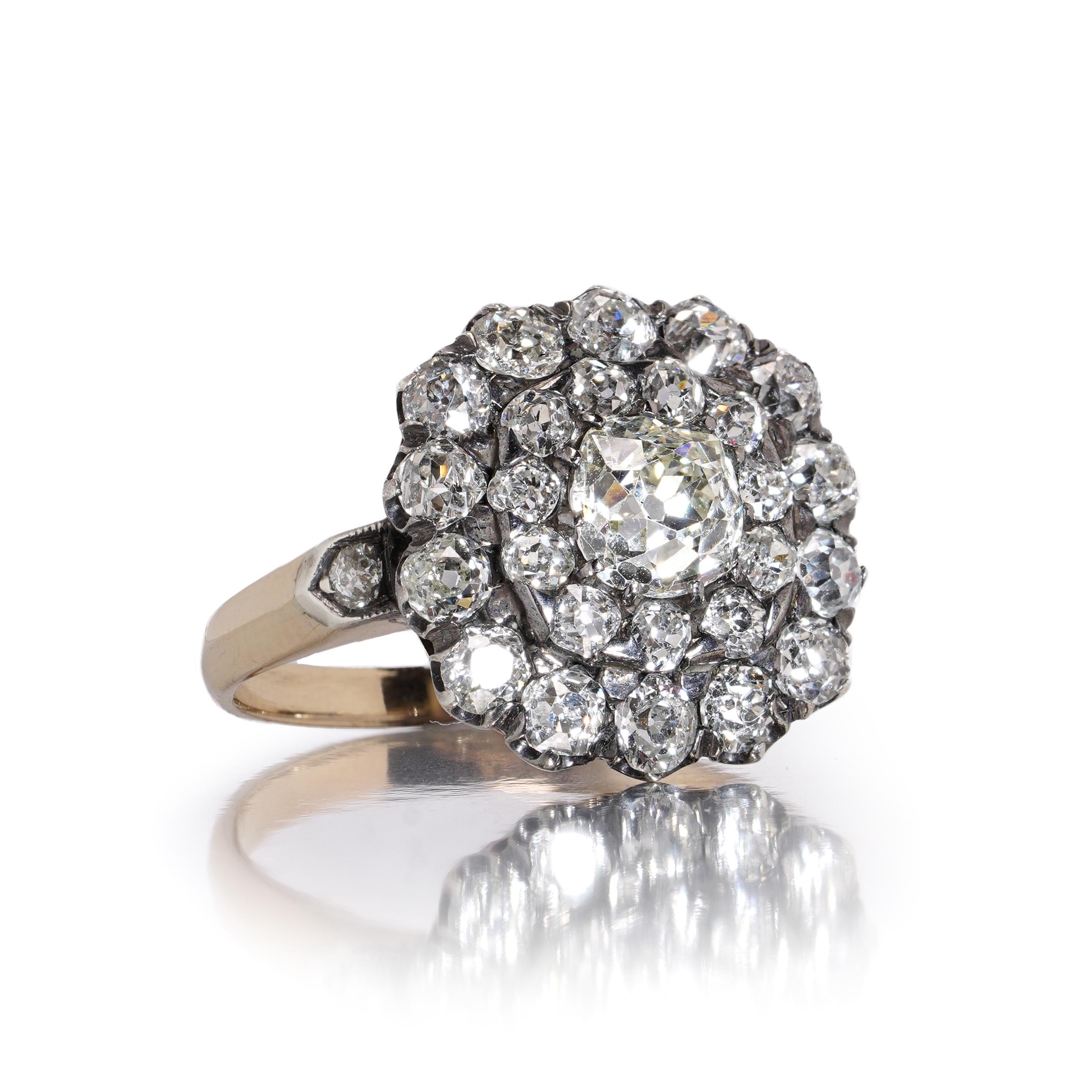 Bague ancienne en or et argent 18 ct et diamant taille ancienne en vente 1